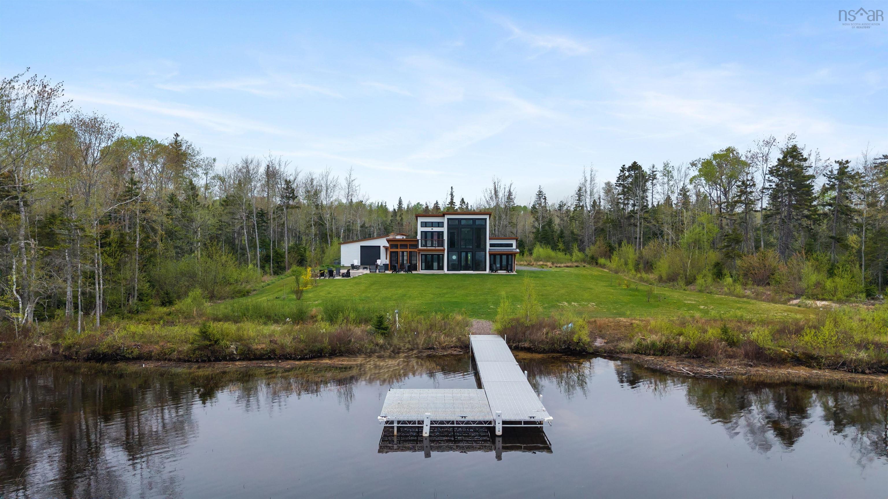 $1,200,000.00: 185 Blackberry Lane, Mattatall Lake