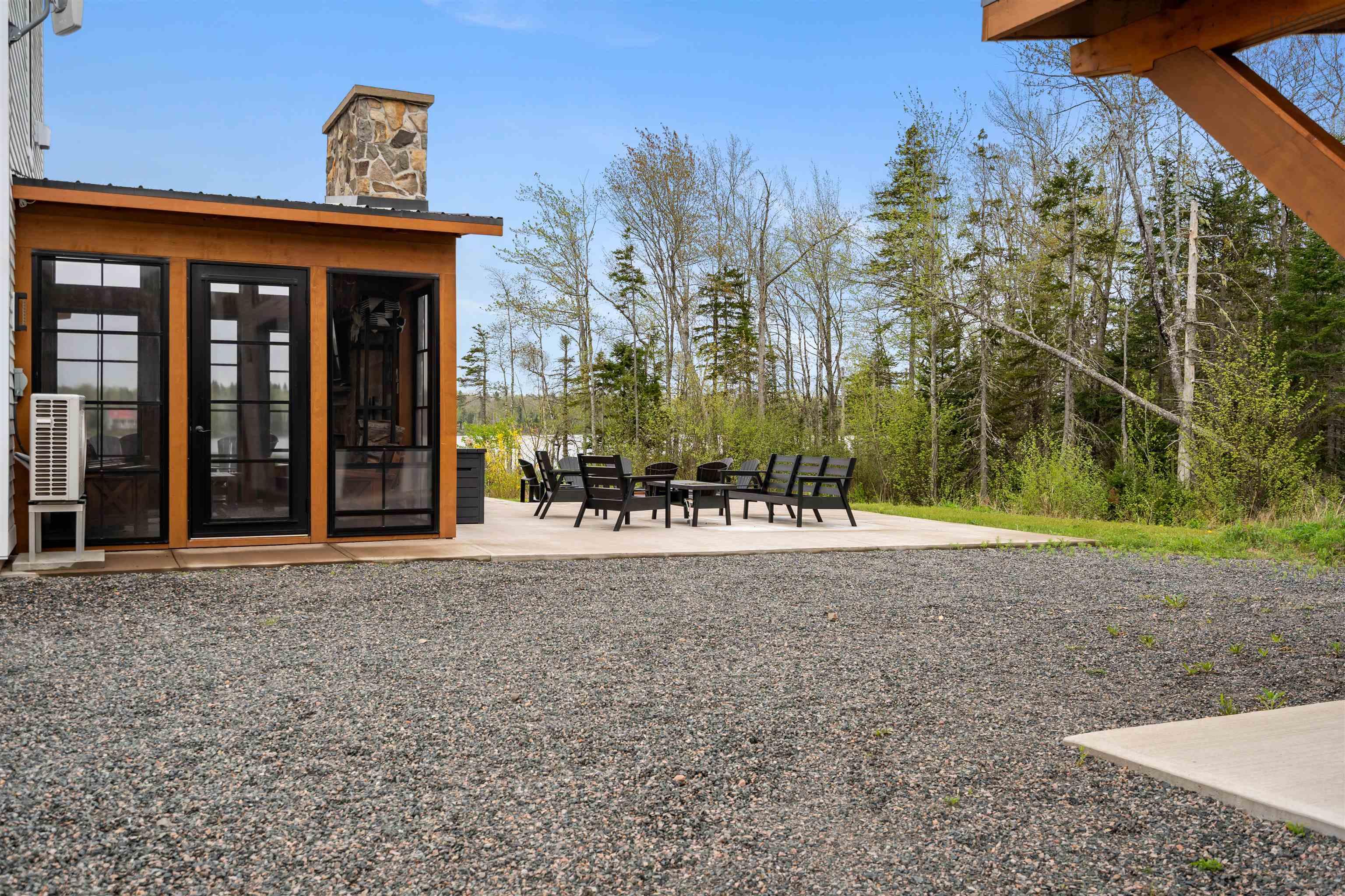 $1,200,000.00: 185 Blackberry Lane, Mattatall Lake