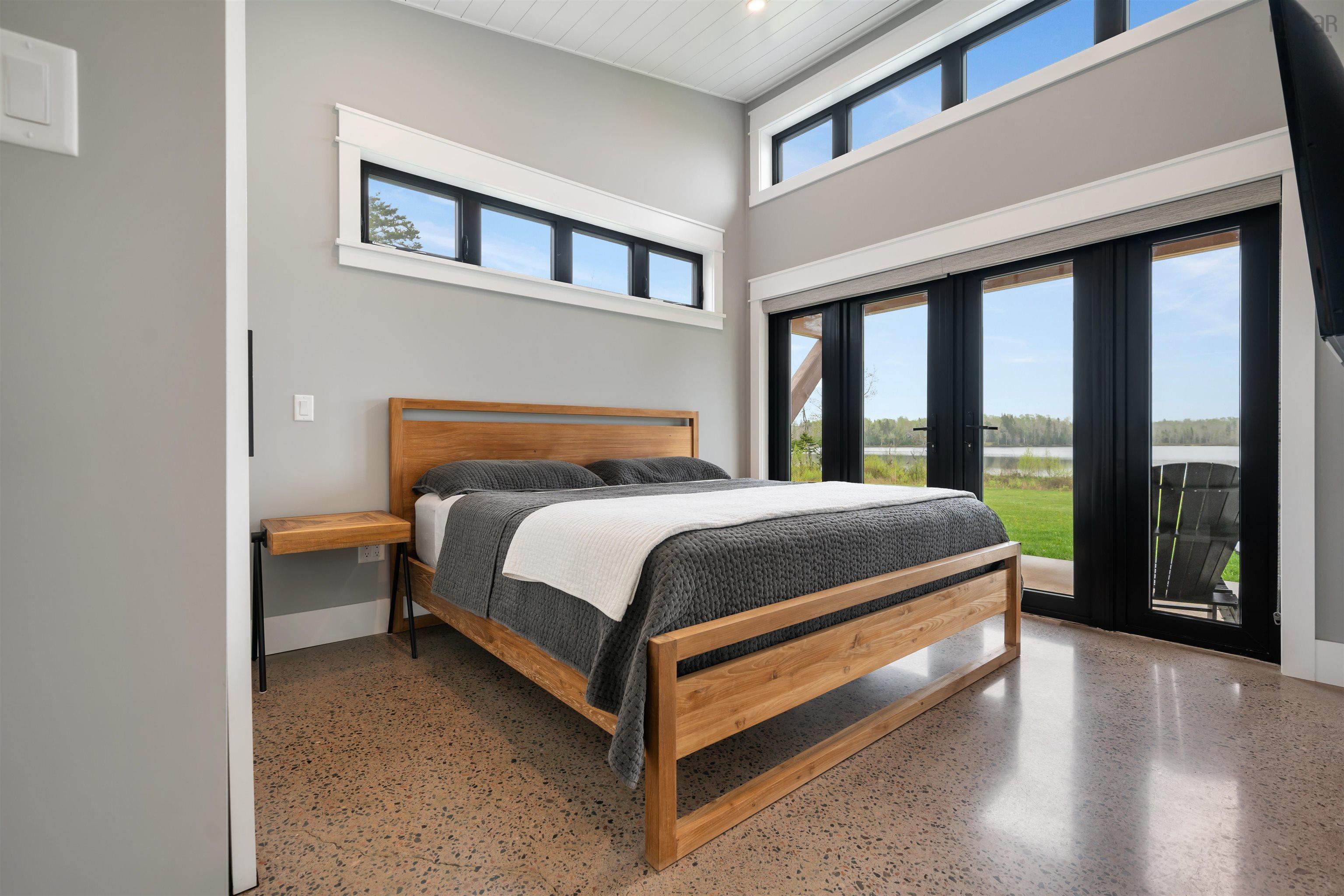$1,200,000.00: 185 Blackberry Lane, Mattatall Lake
