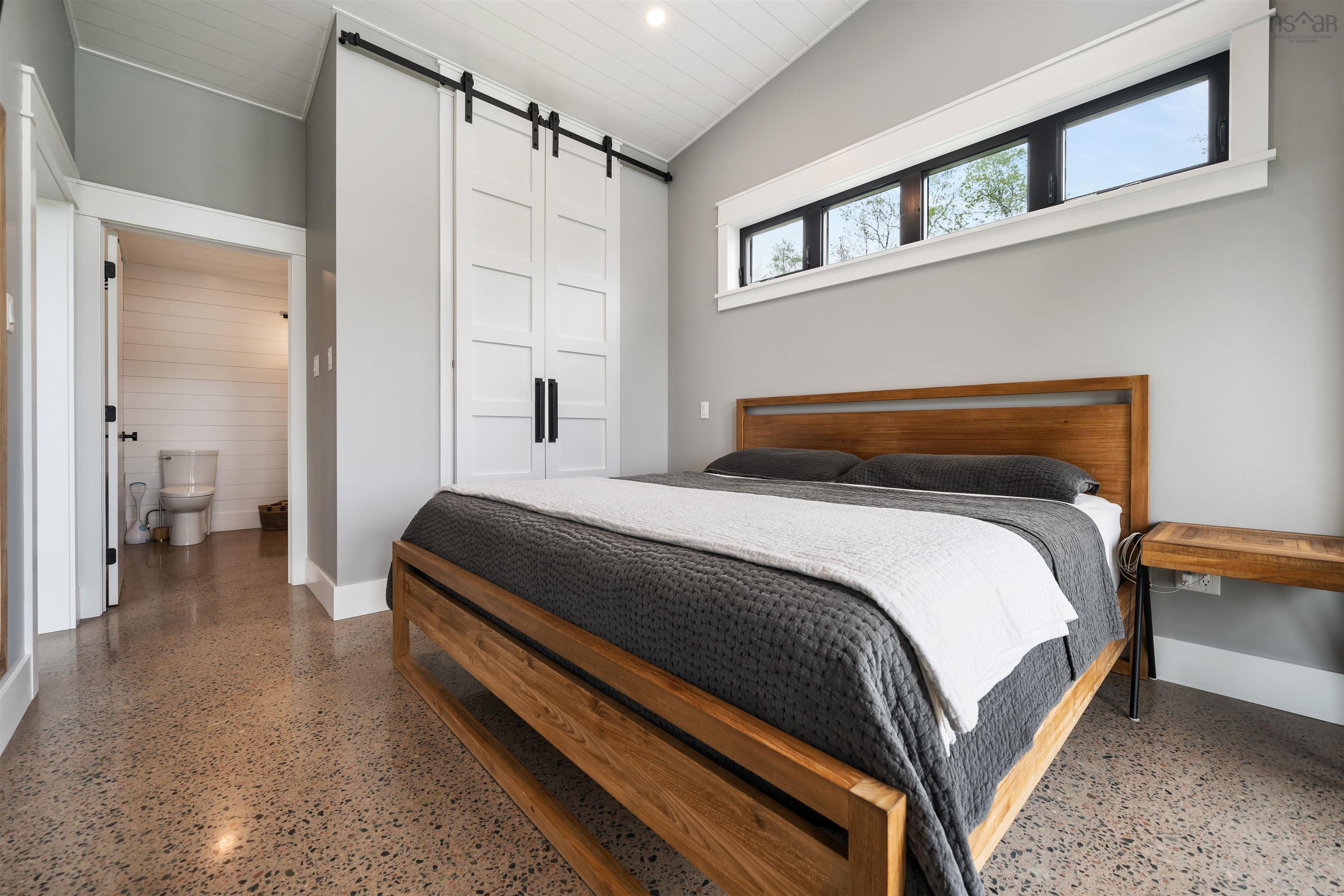 $1,200,000.00: 185 Blackberry Lane, Mattatall Lake