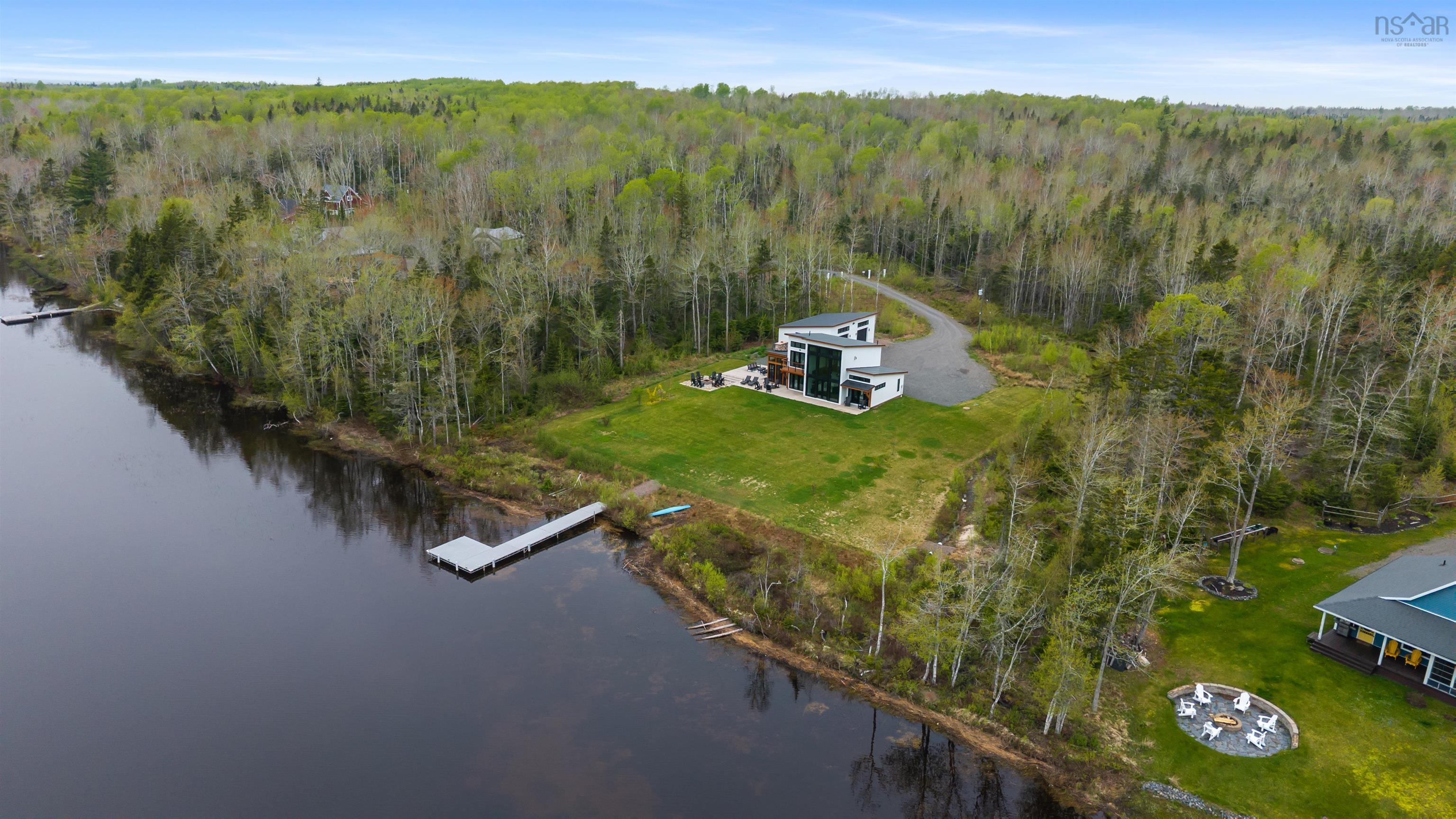$1,200,000.00: 185 Blackberry Lane, Mattatall Lake