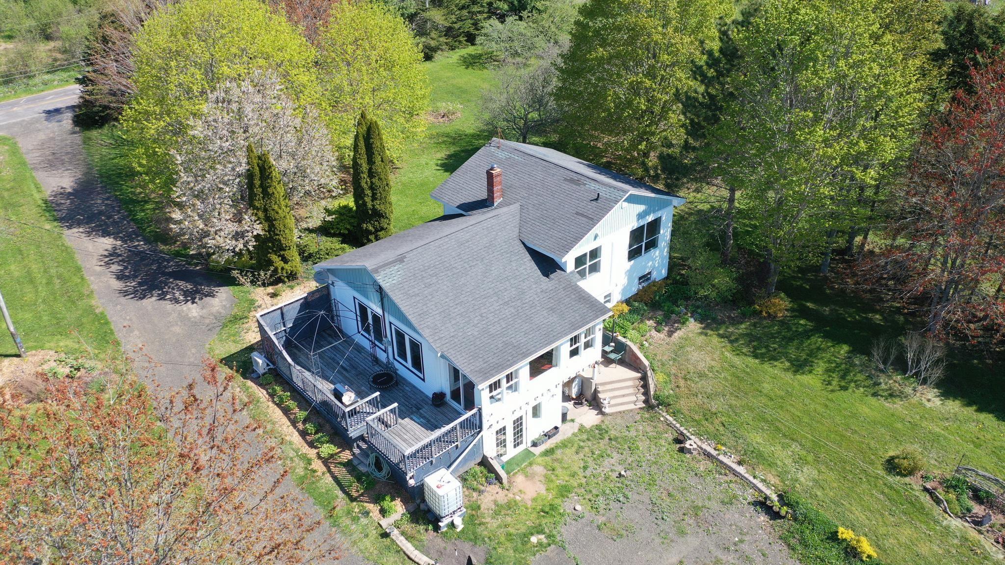 $450,000.00: 104 Clarence Road W, Beaconsfield