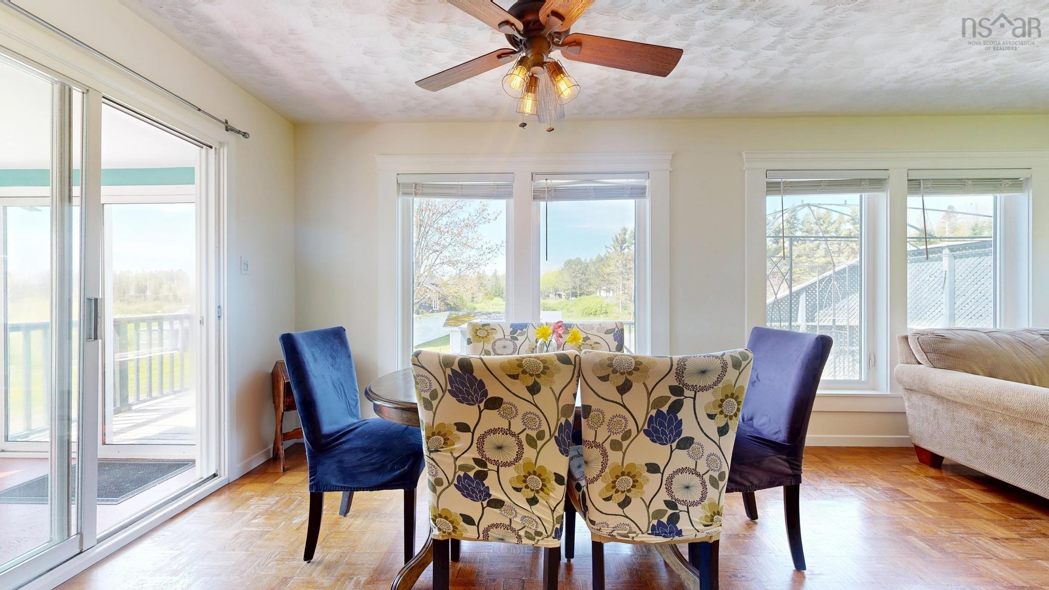 $450,000.00: 104 Clarence Road W, Beaconsfield