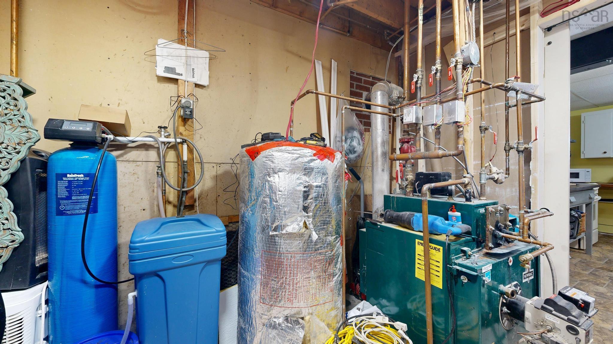 $450,000.00: 104 Clarence Road W, Beaconsfield