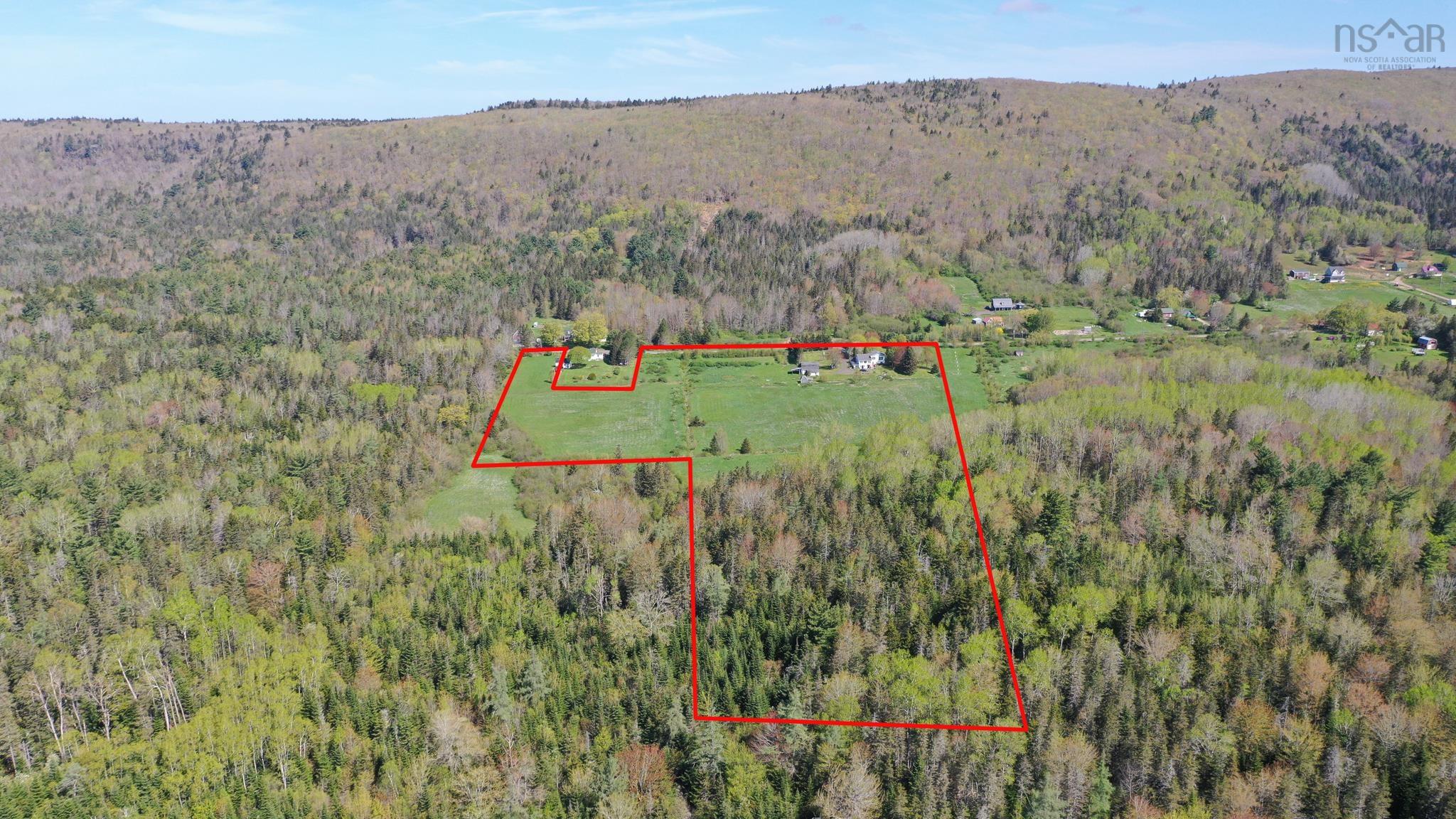 $450,000.00: 104 Clarence Road W, Beaconsfield