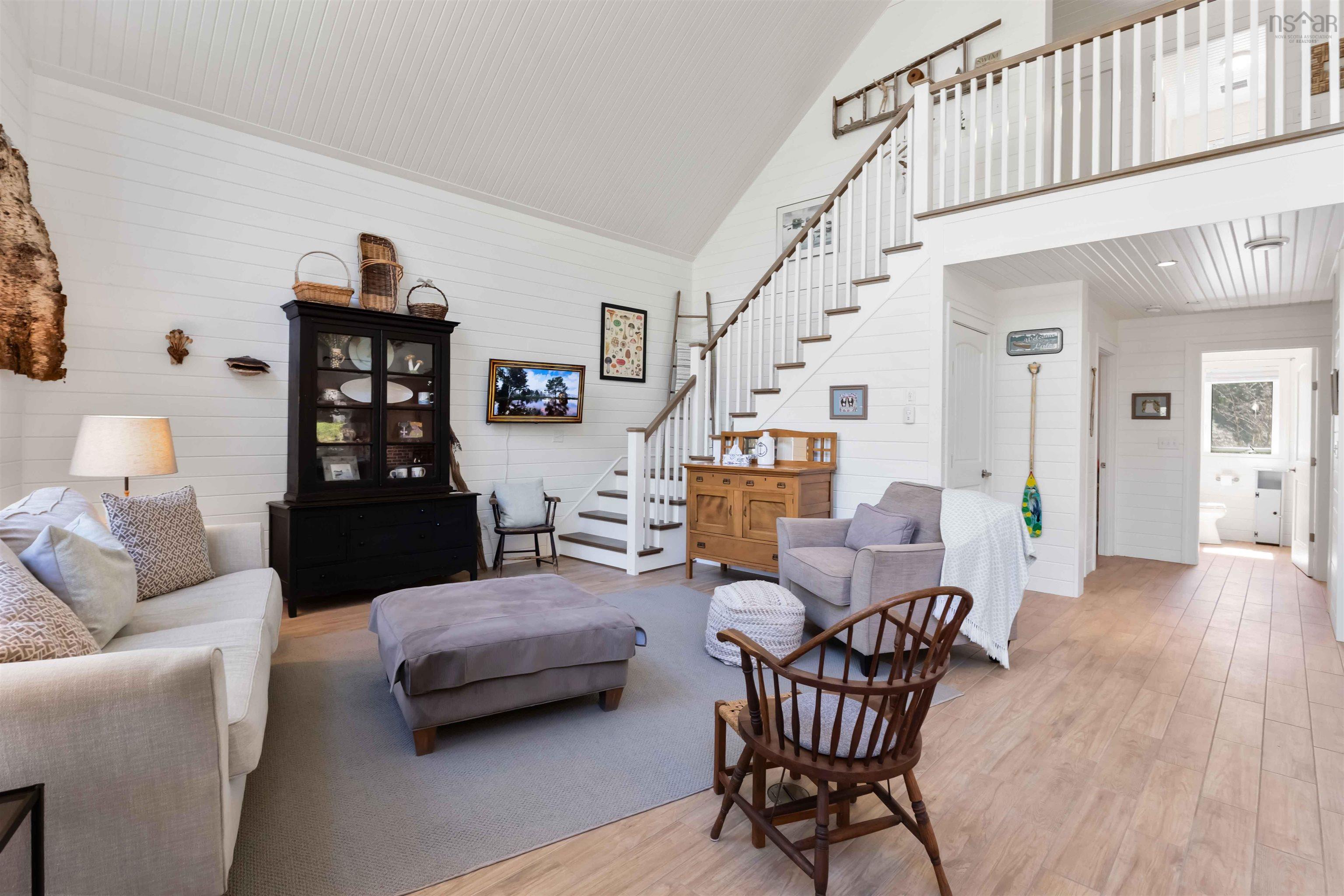 $800,000.00: 543 Loon Lake Drive, Lake Paul