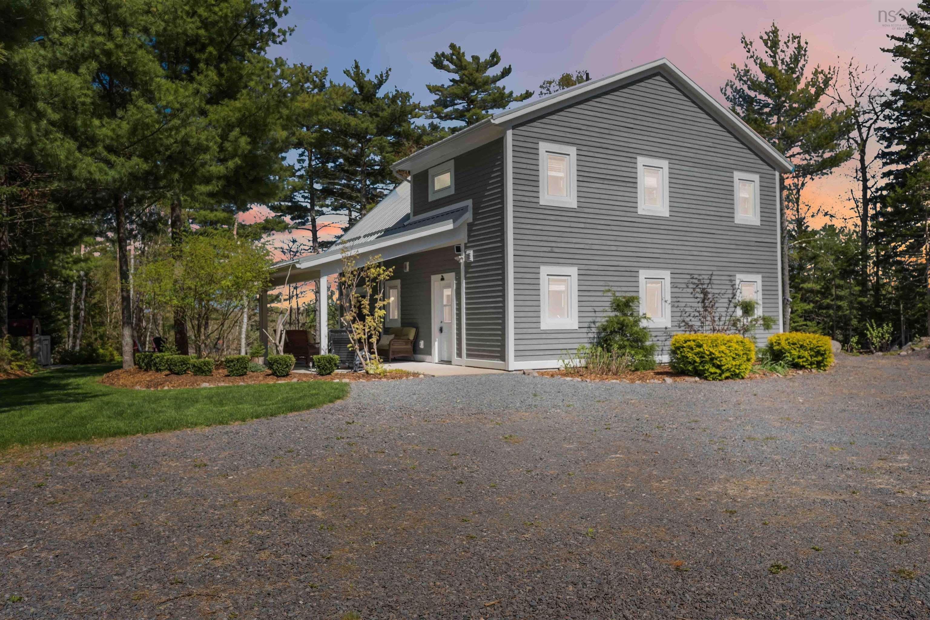 $800,000.00: 543 Loon Lake Drive, Lake Paul