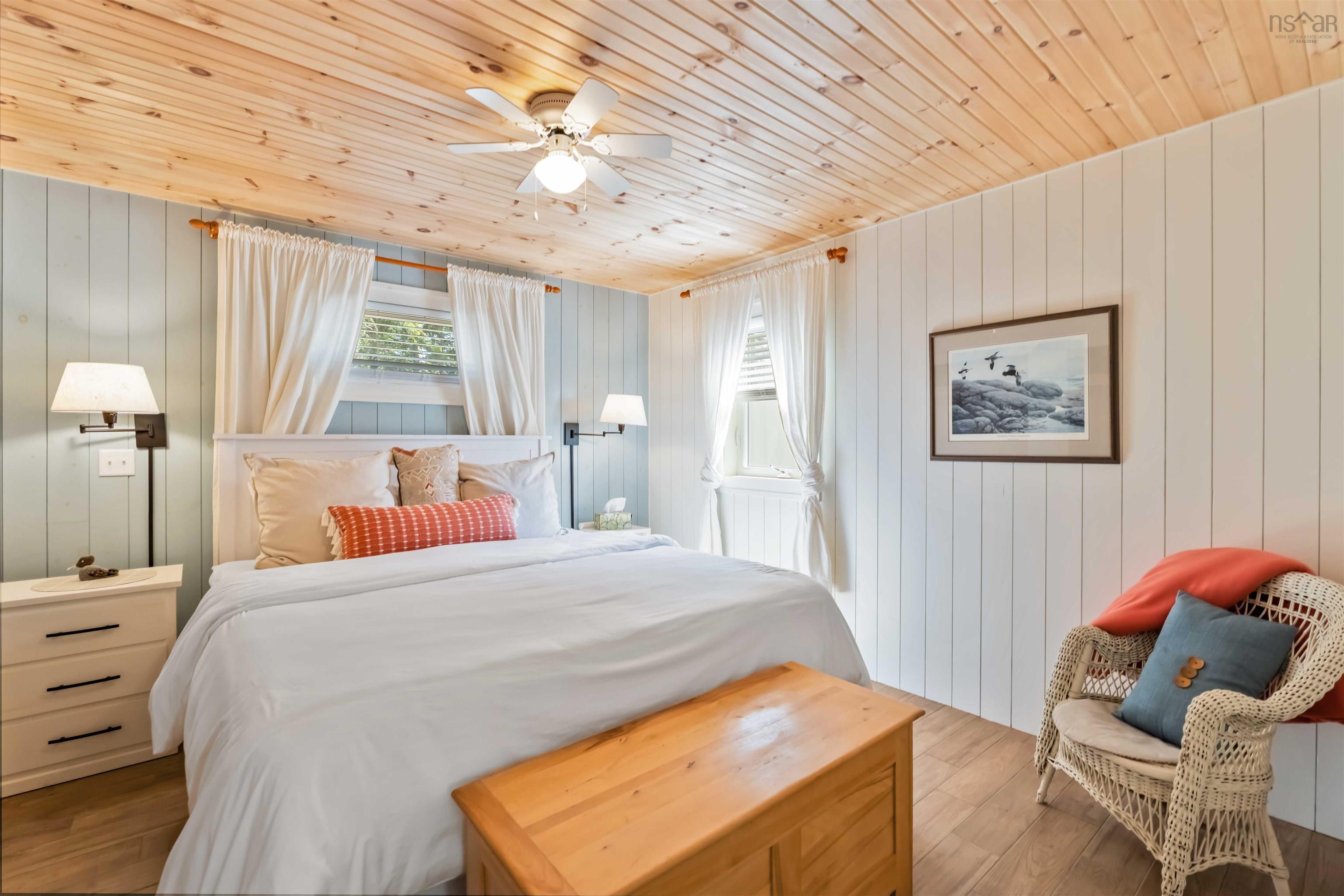 $800,000.00: 543 Loon Lake Drive, Lake Paul