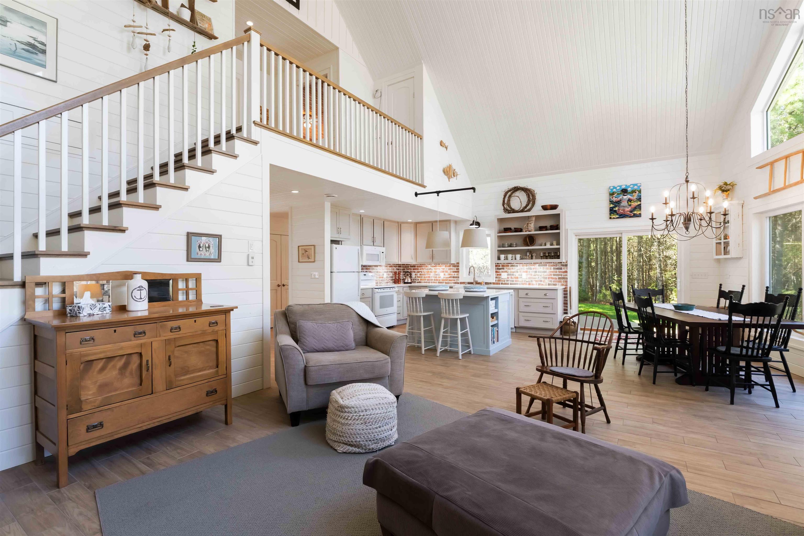 $800,000.00: 543 Loon Lake Drive, Lake Paul