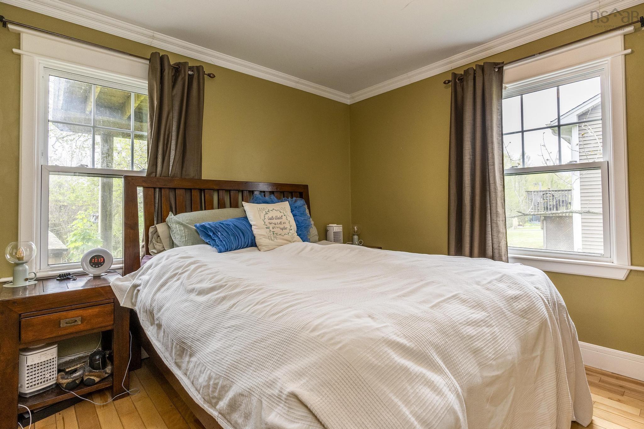 $569,900.00: 341 College Road, Windsor