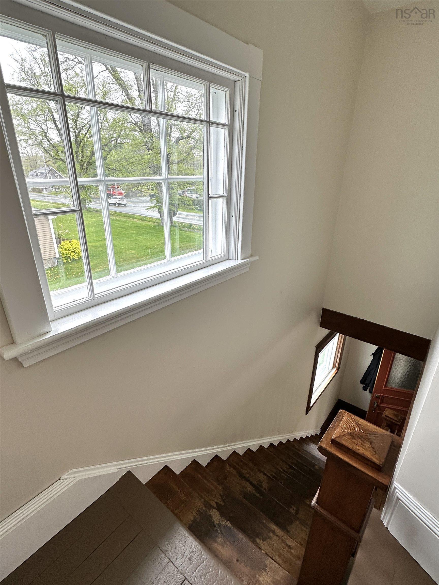 $375,000.00: 423 Highway 8, Milton