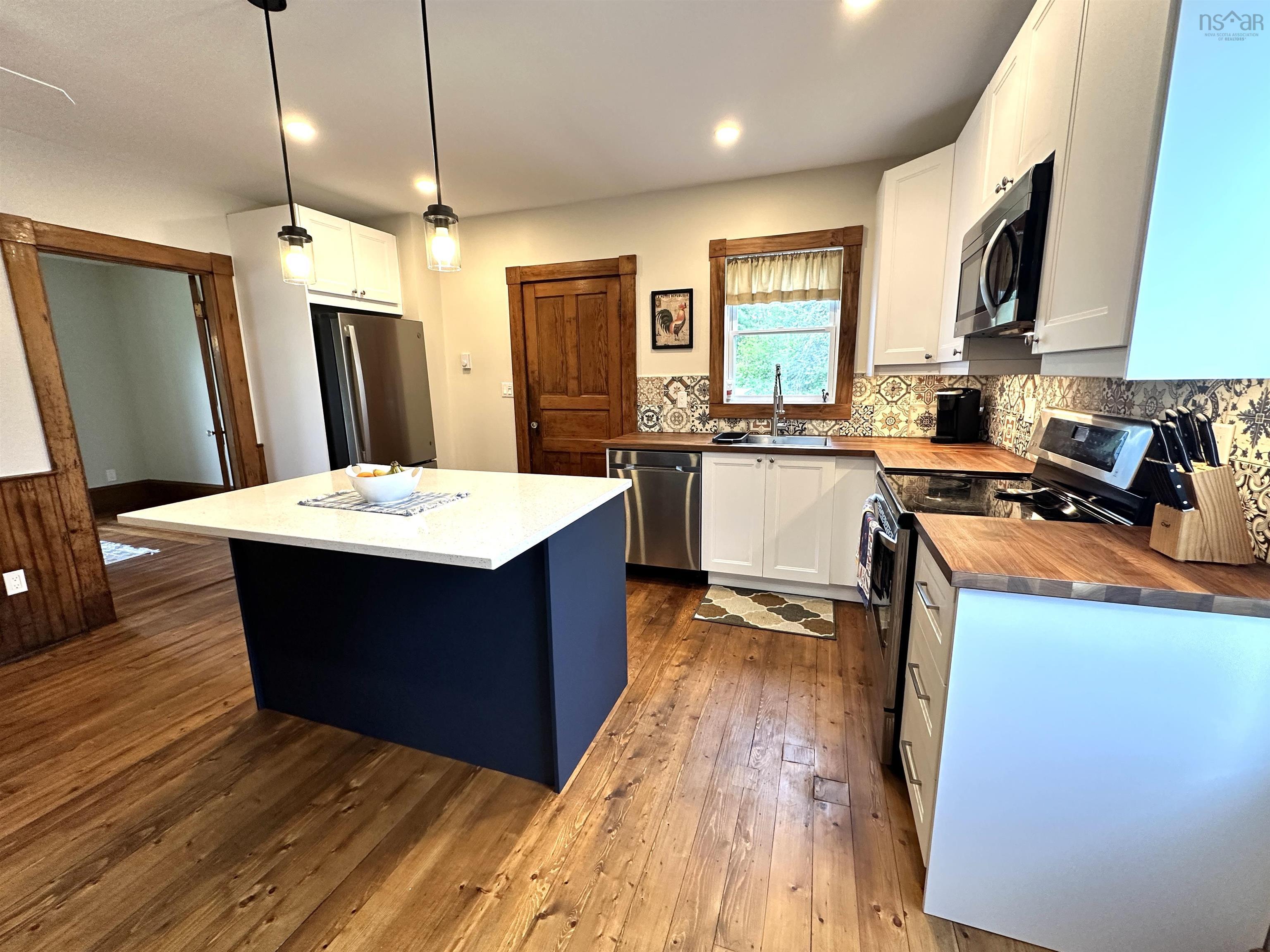 $375,000.00: 423 Highway 8, Milton