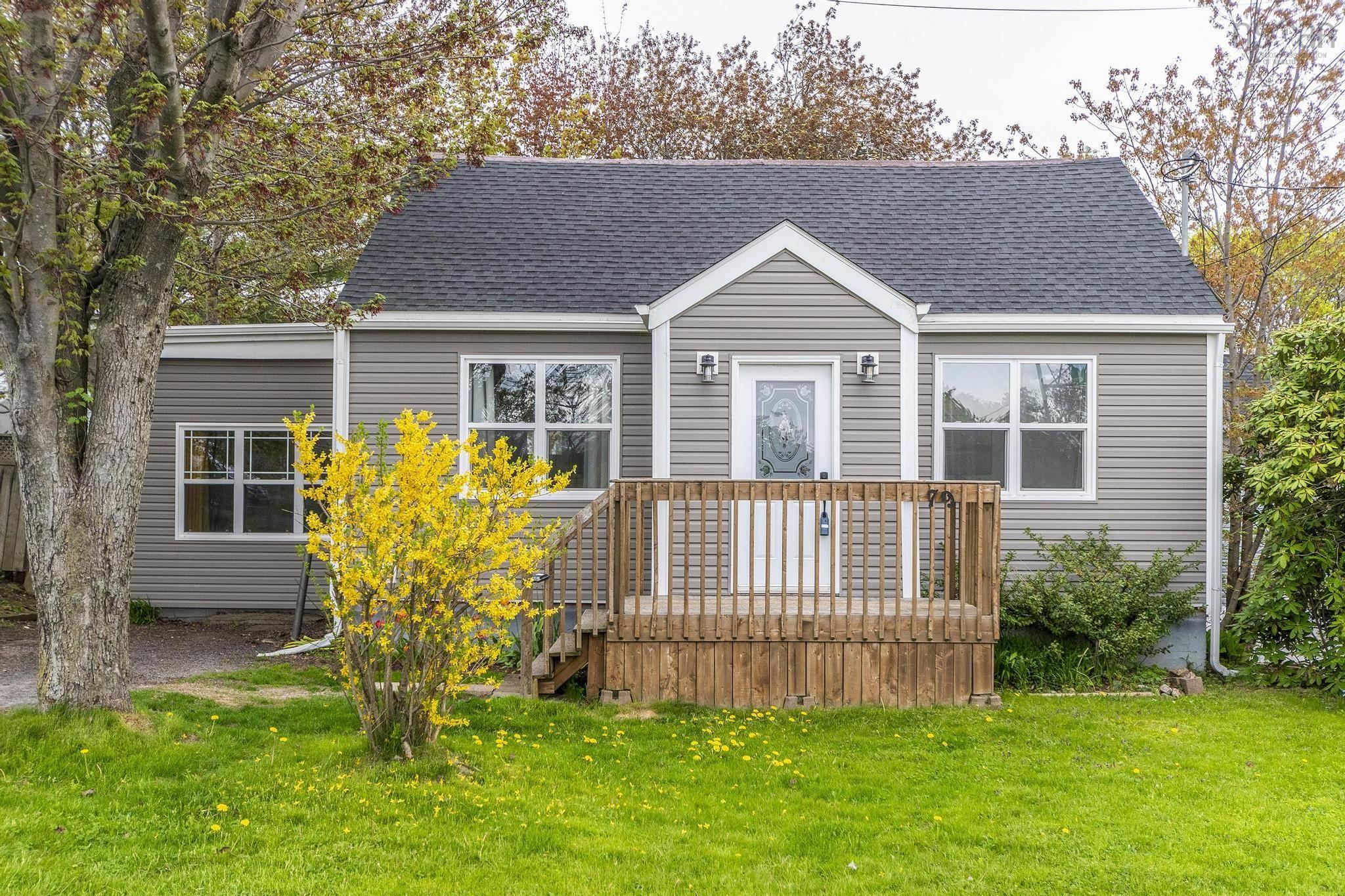 $399,900.00: 79 School Avenue, Halifax