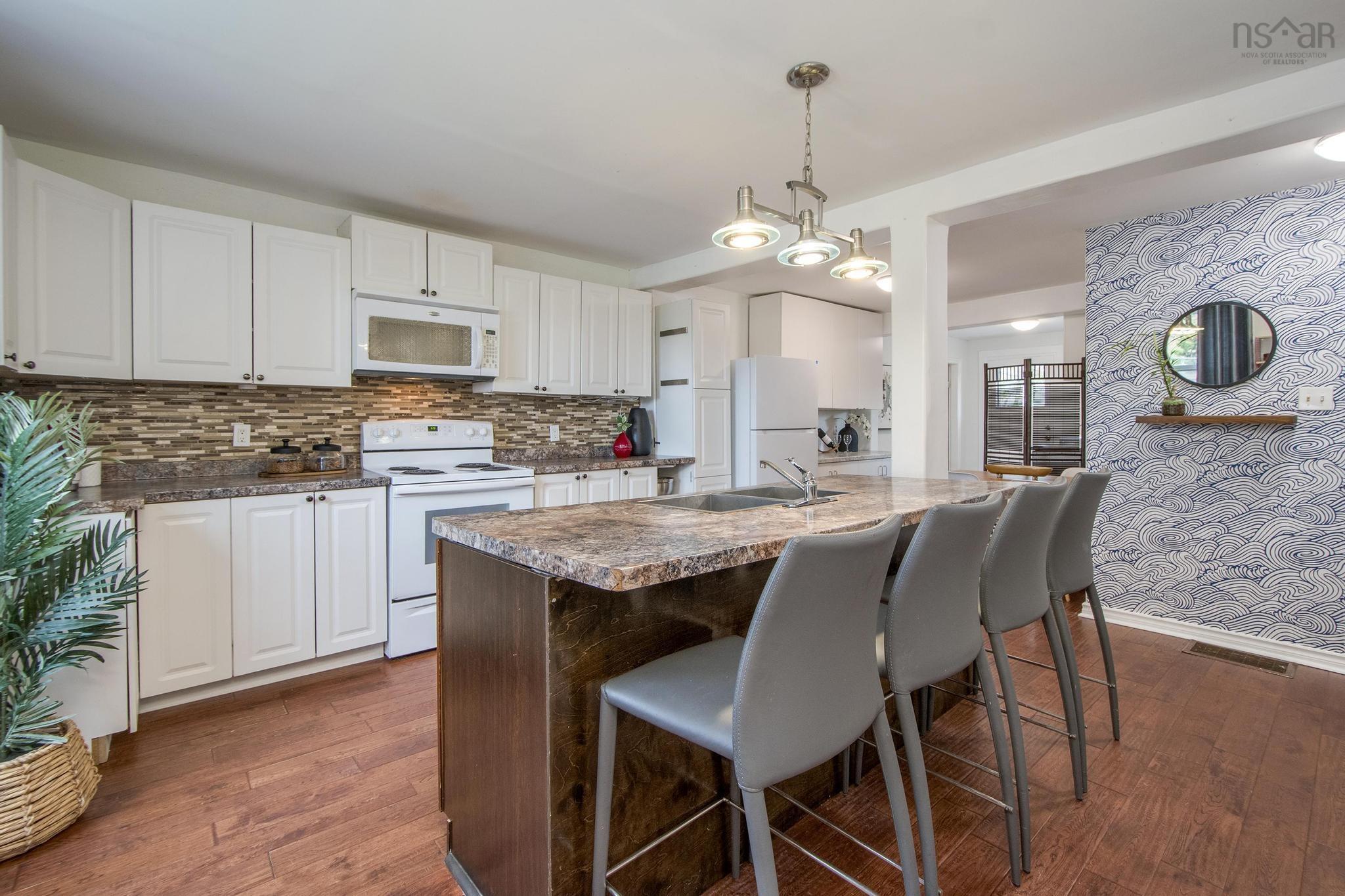 $399,900.00: 79 School Avenue, Halifax