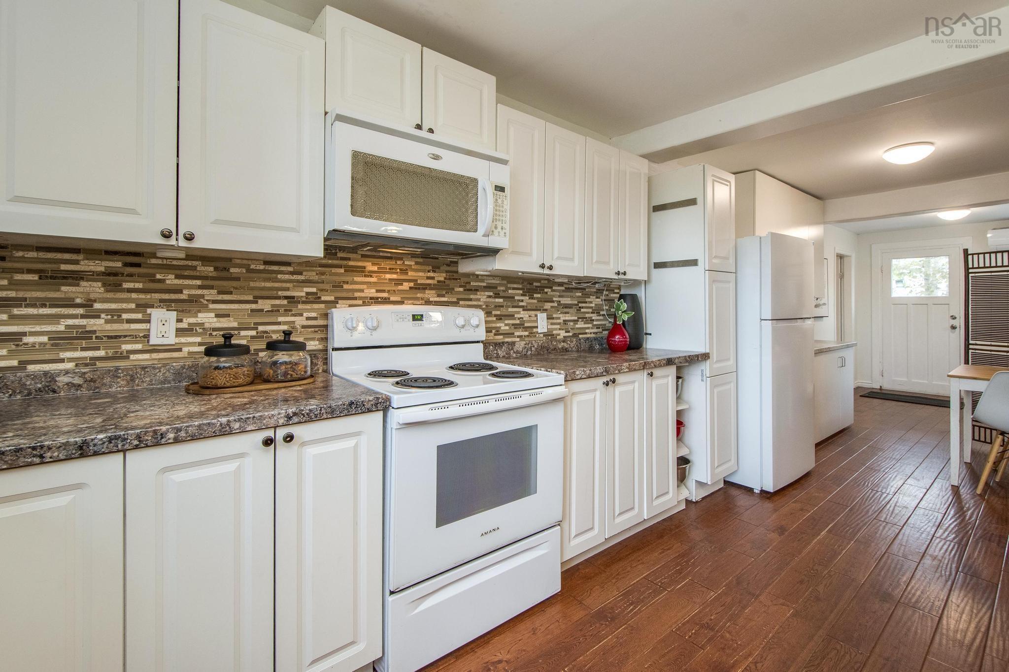 $399,900.00: 79 School Avenue, Halifax