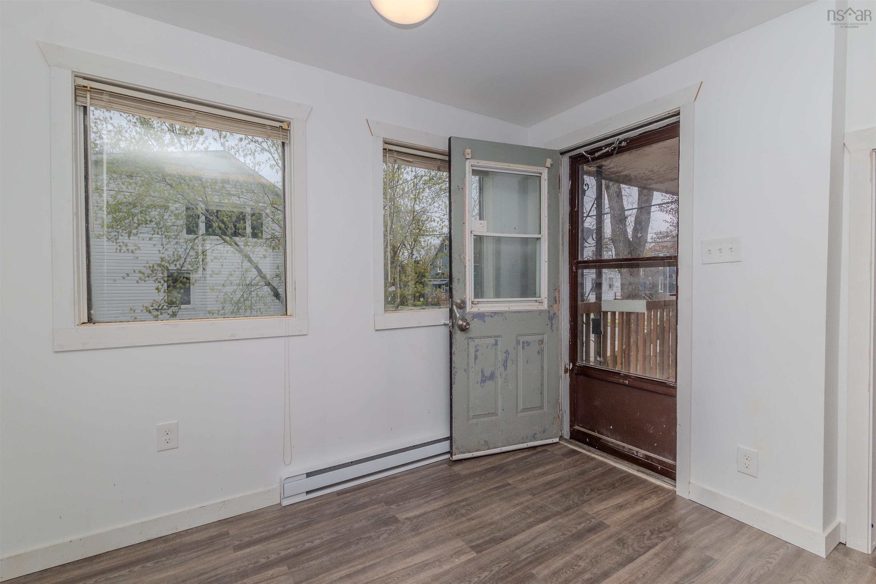 $244,900.00: 174 Brookland Street, Sydney