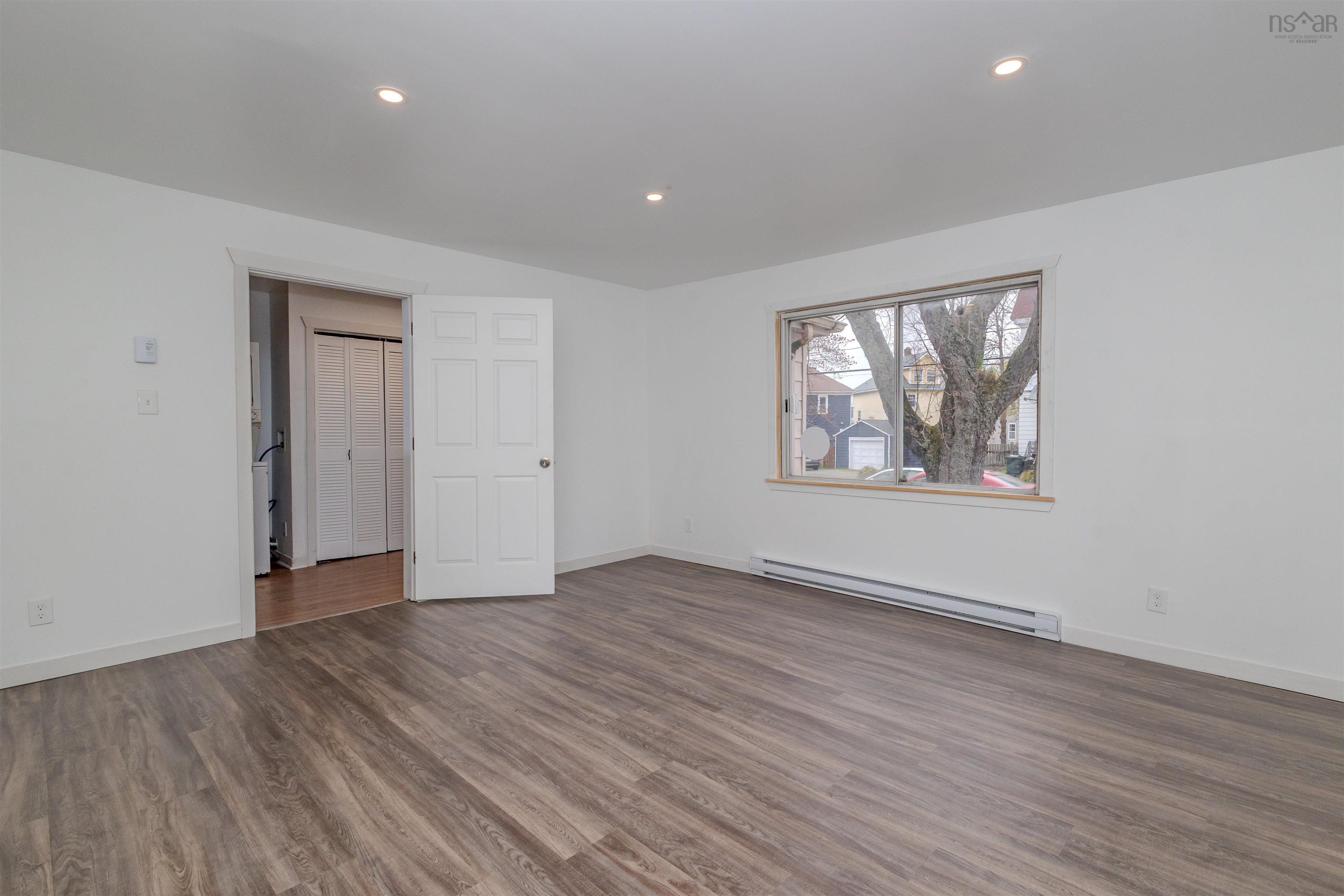 $244,900.00: 174 Brookland Street, Sydney