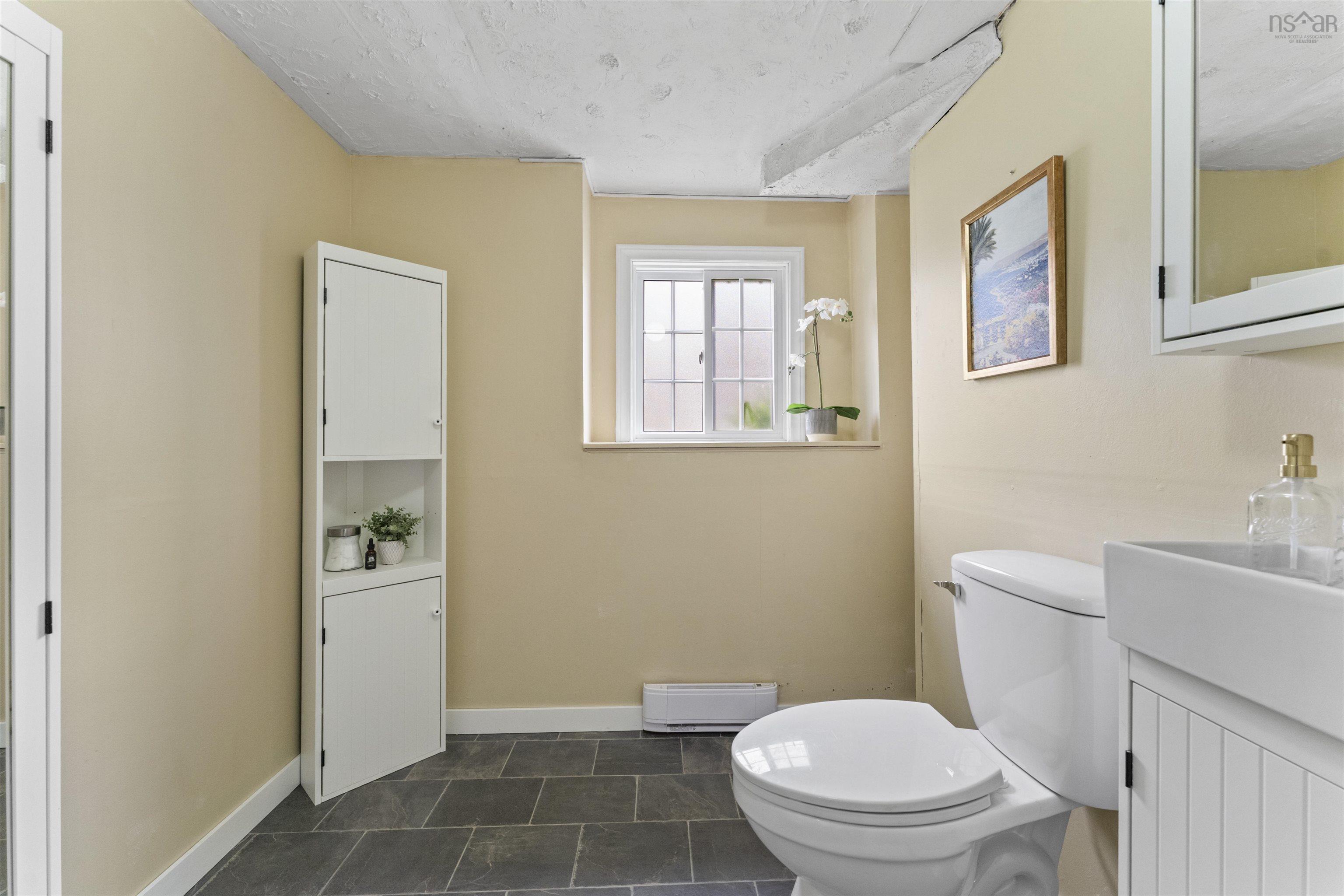 $489,900.00: 1558 Riverside Drive, Lower Sackville