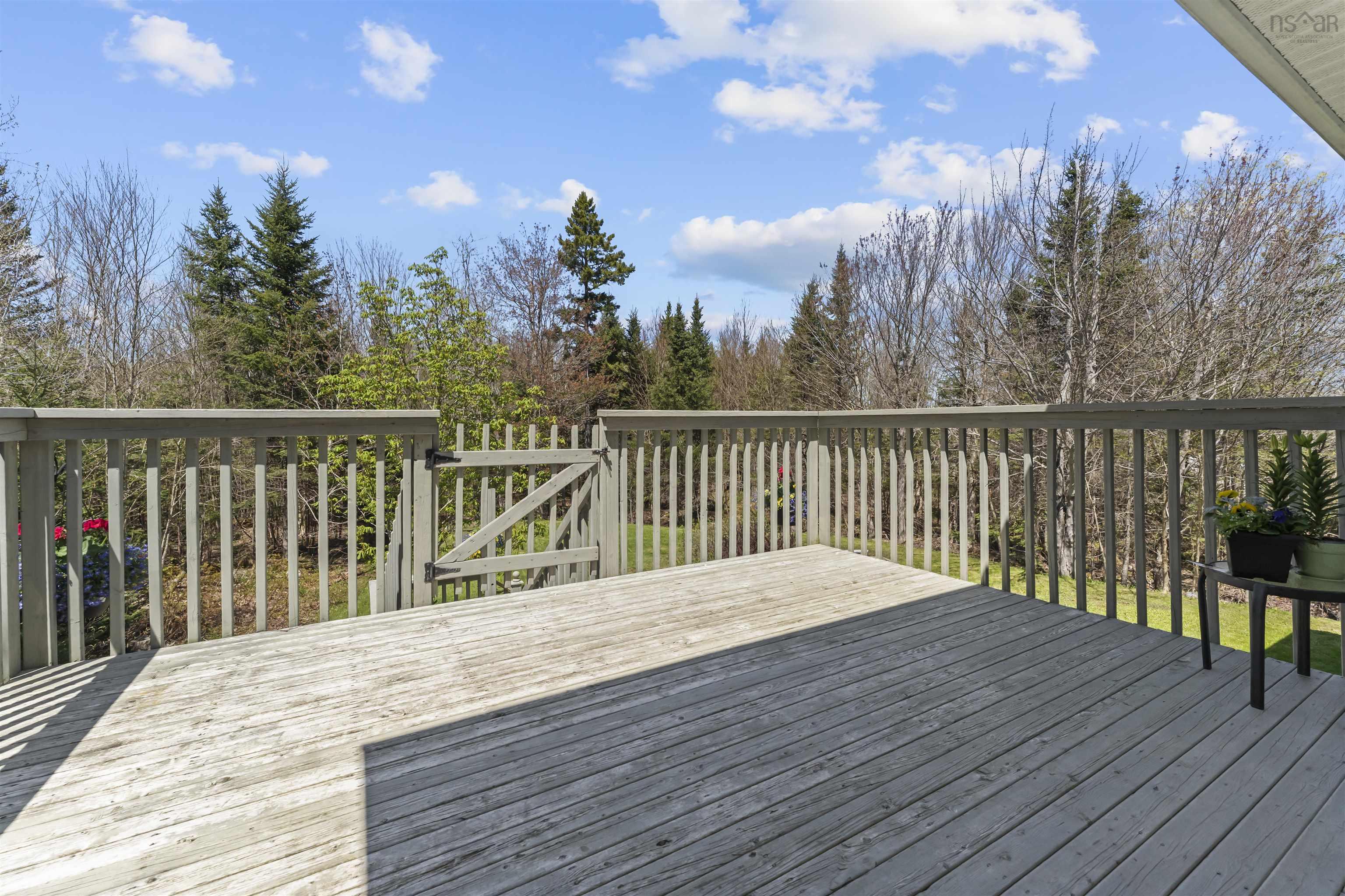 $609,900.00: 193 Dempster Crescent, Mineville