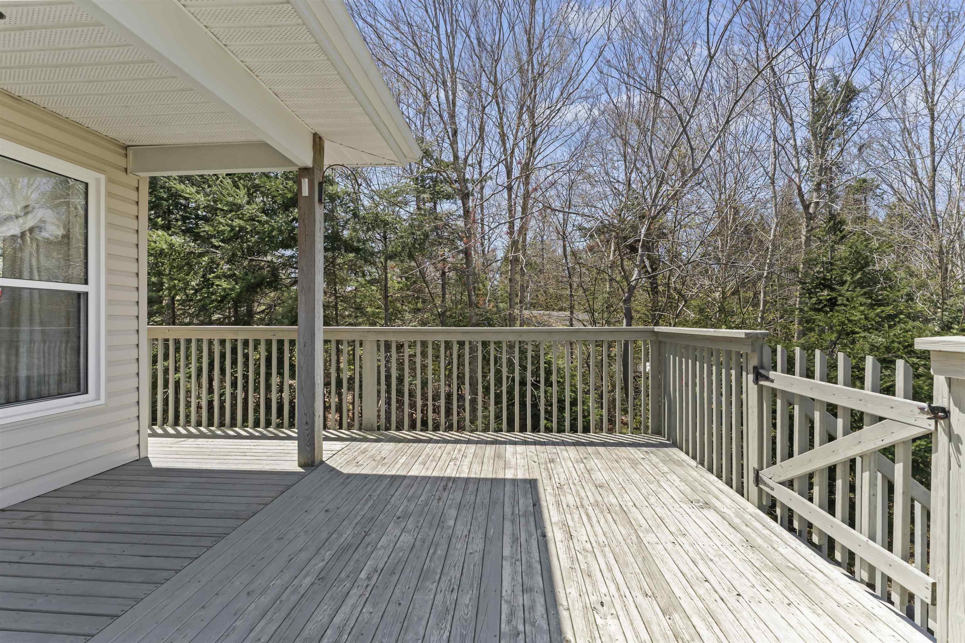 $609,900.00: 193 Dempster Crescent, Mineville