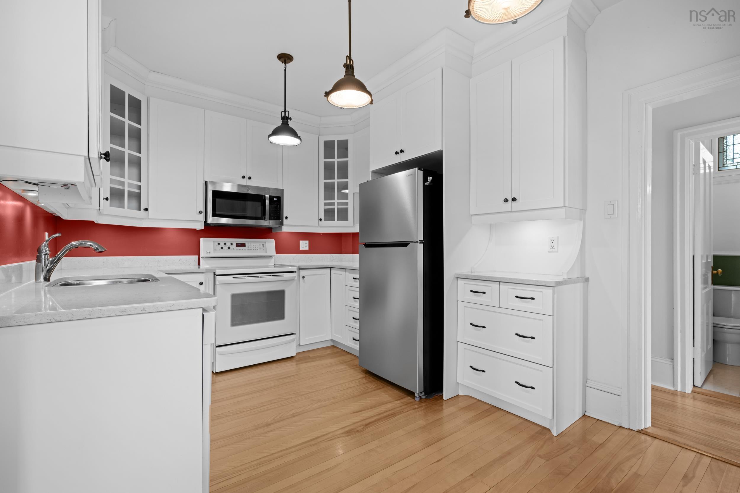 $499,900.00: 3 1991 Prince Arthur Street, Halifax