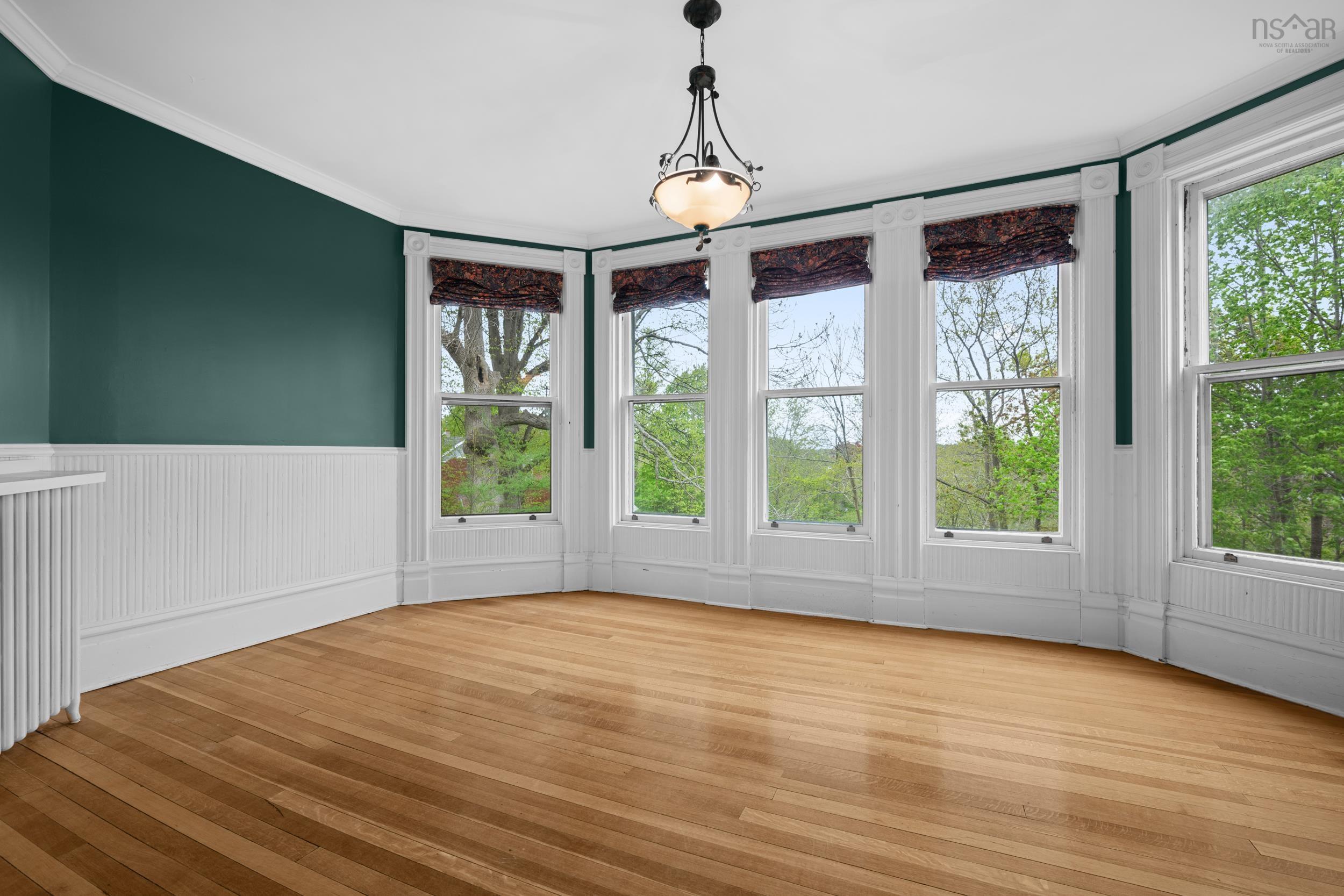 $499,900.00: 3 1991 Prince Arthur Street, Halifax