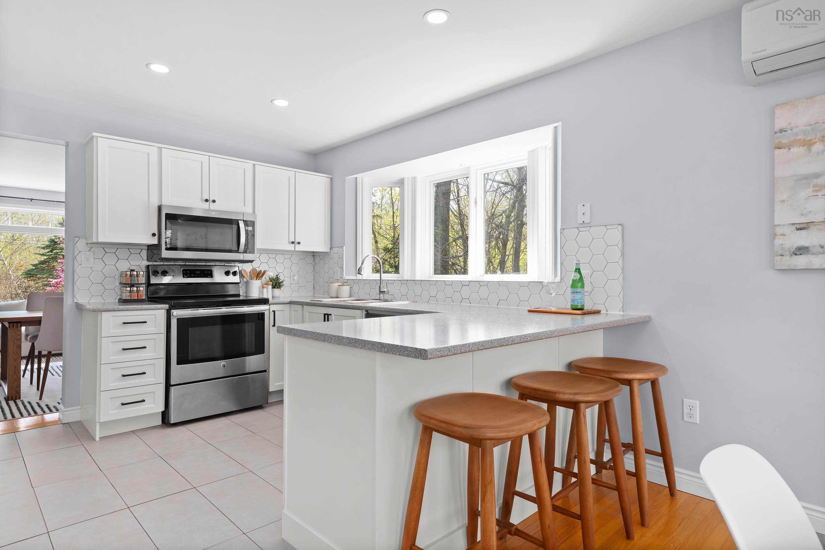 $1,100,000.00: 32 Winley Drive, Windsor Junction