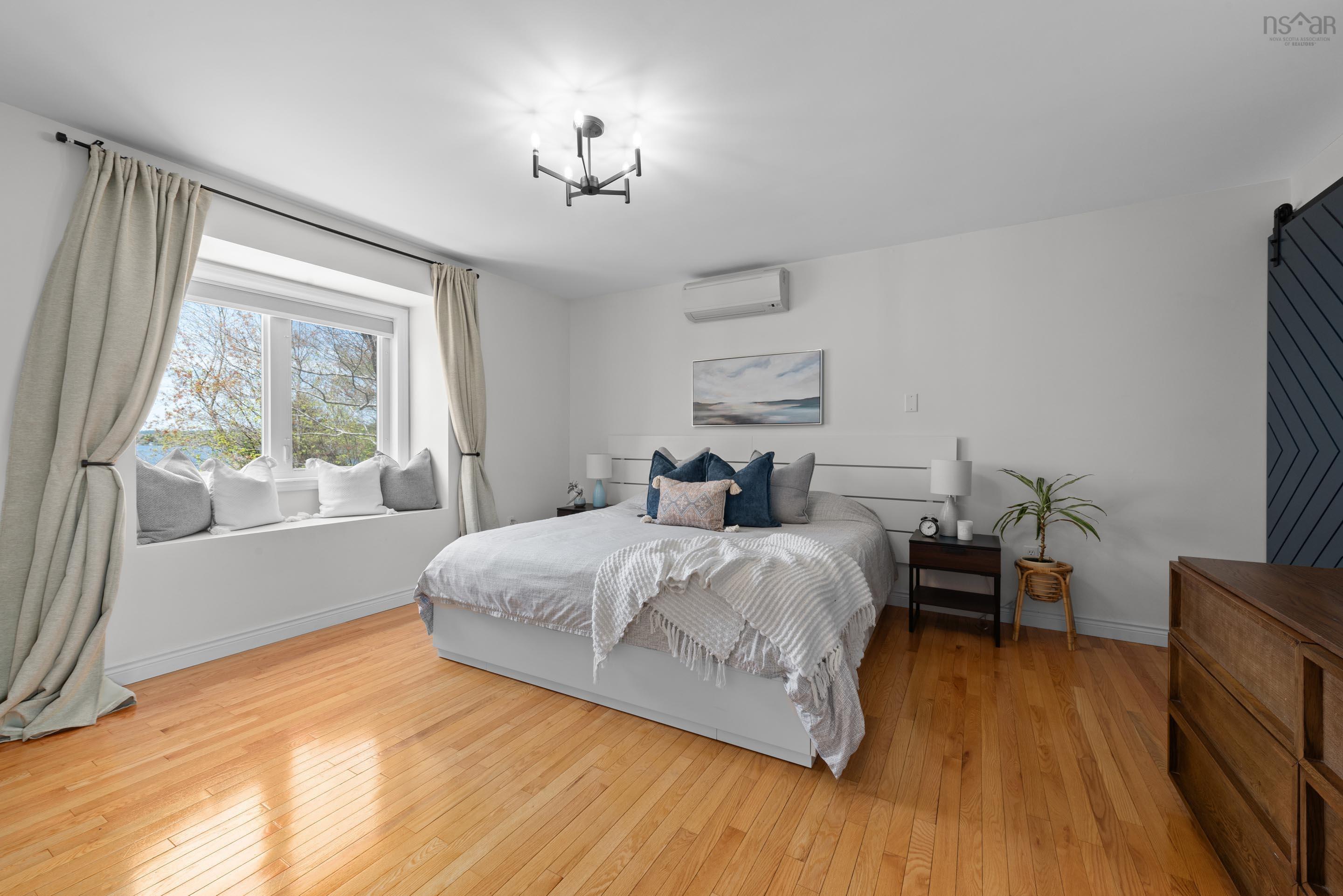 $1,100,000.00: 32 Winley Drive, Windsor Junction