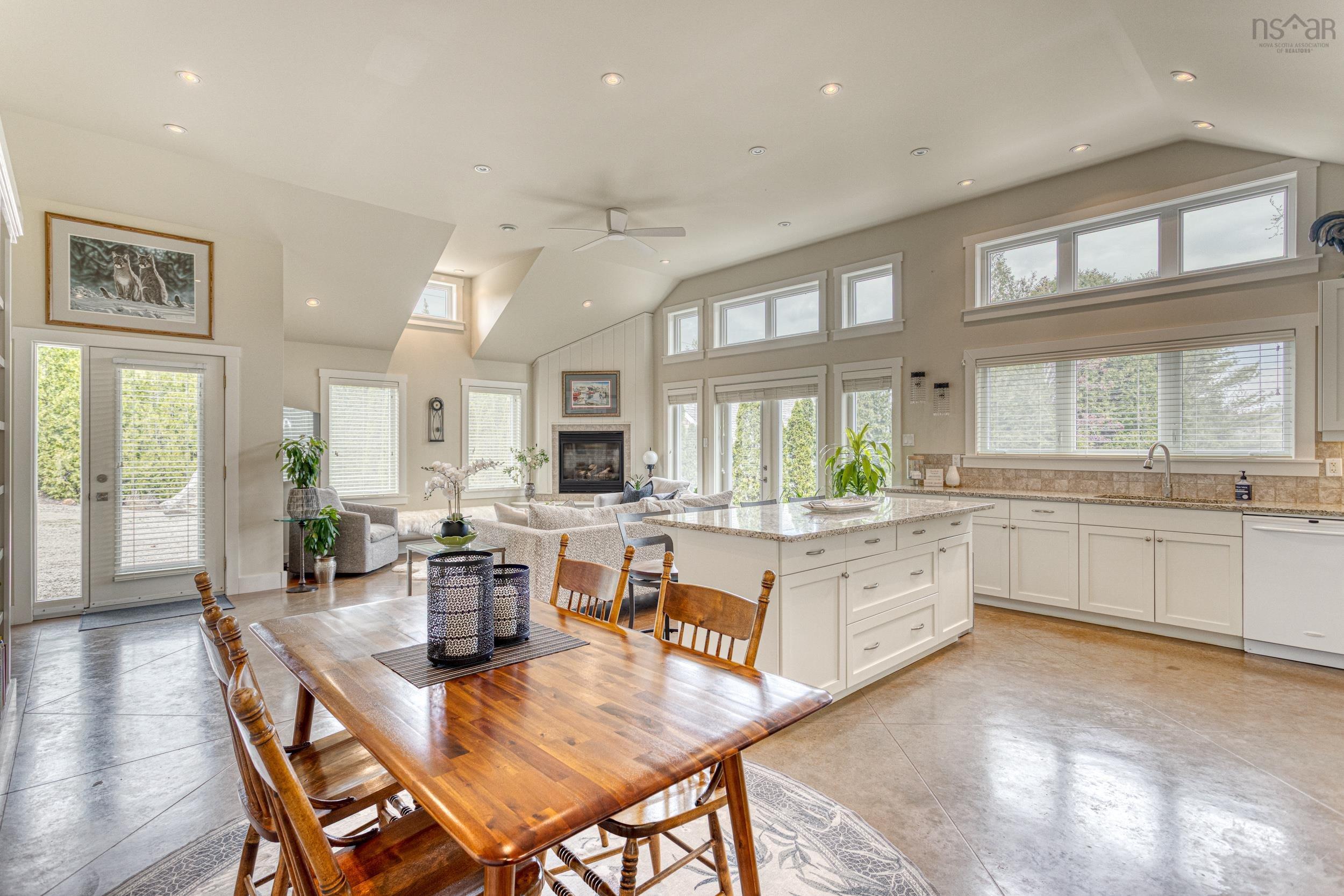$539,900.00: 5 Spinnaker Drive, Deep Cove