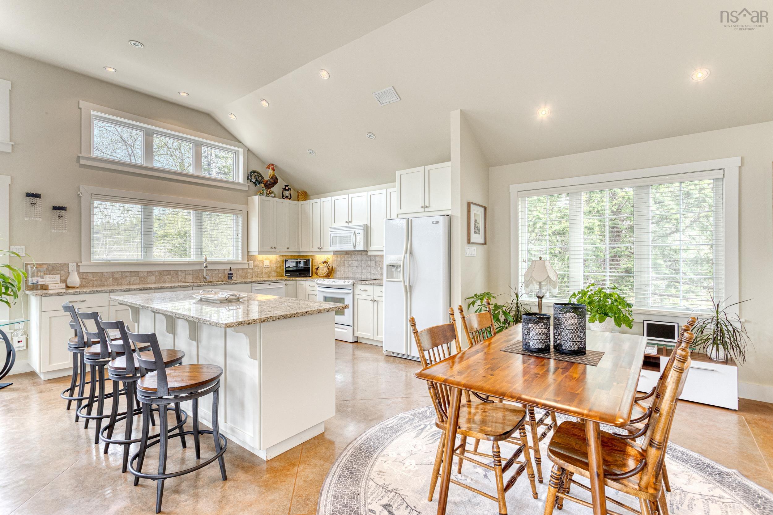 $539,900.00: 5 Spinnaker Drive, Deep Cove