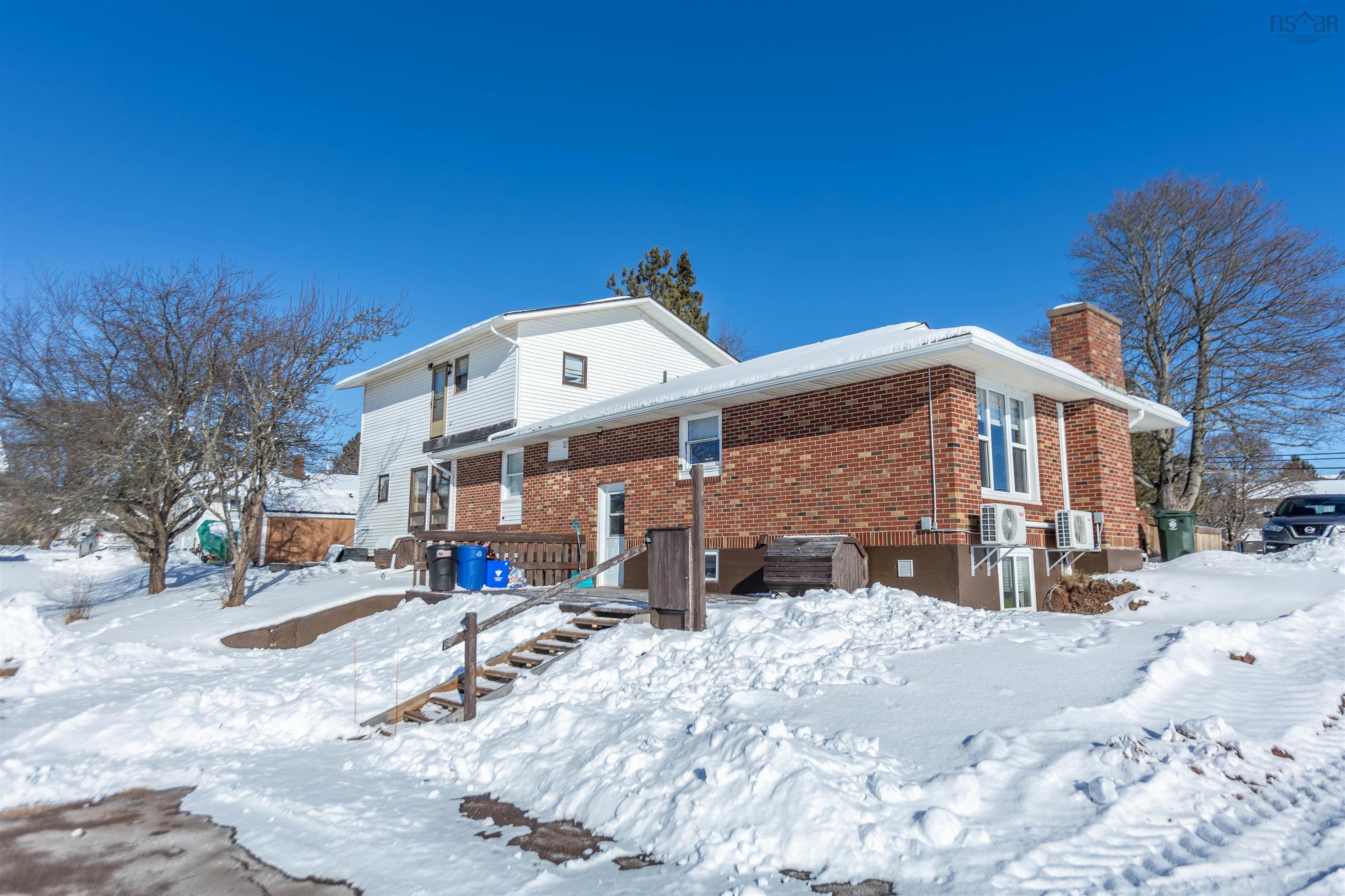 $565,000.00: 65 Willow Street, Amherst