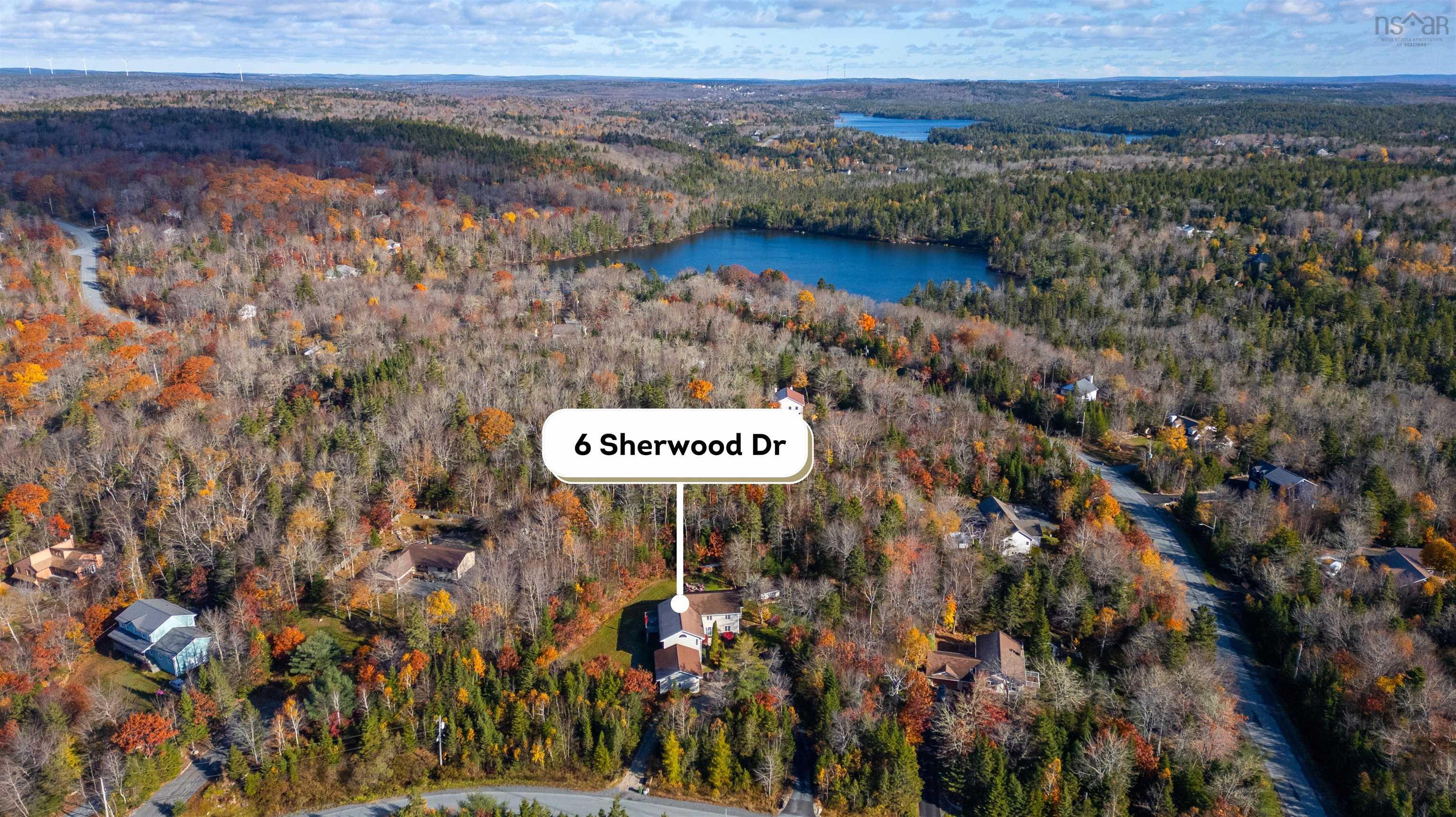 $829,900.00: 6 Sherwood Drive, Stillwater Lake