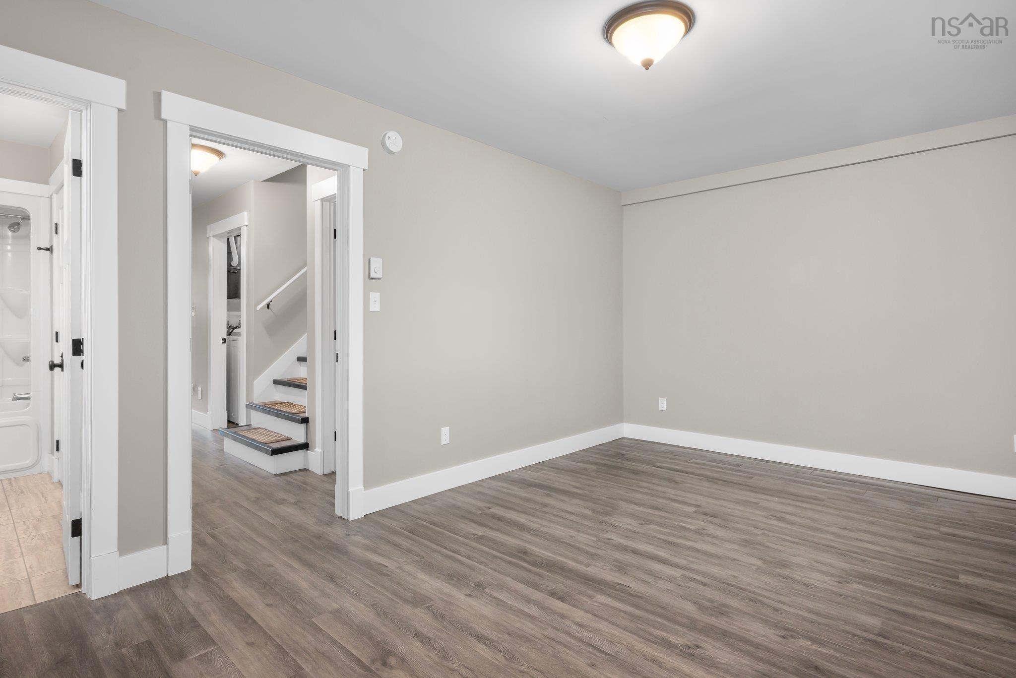 $514,900.00: 392 Rocky Lake Drive, Bedford