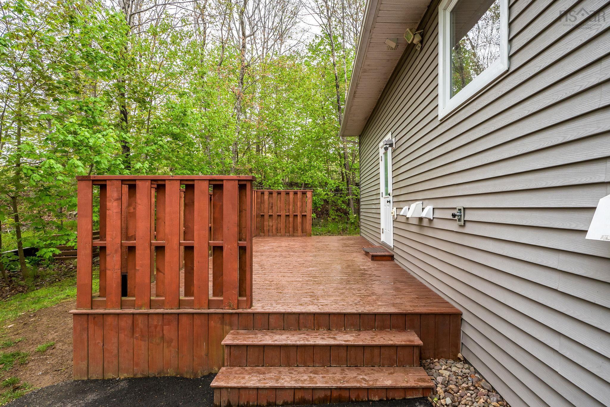 $514,900.00: 392 Rocky Lake Drive, Bedford
