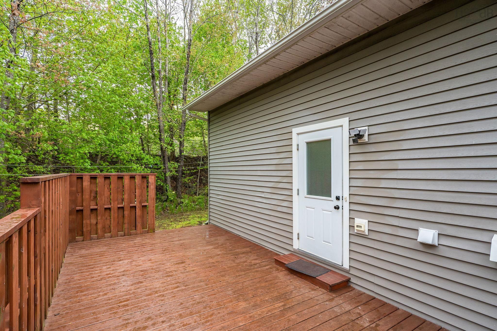 $514,900.00: 392 Rocky Lake Drive, Bedford
