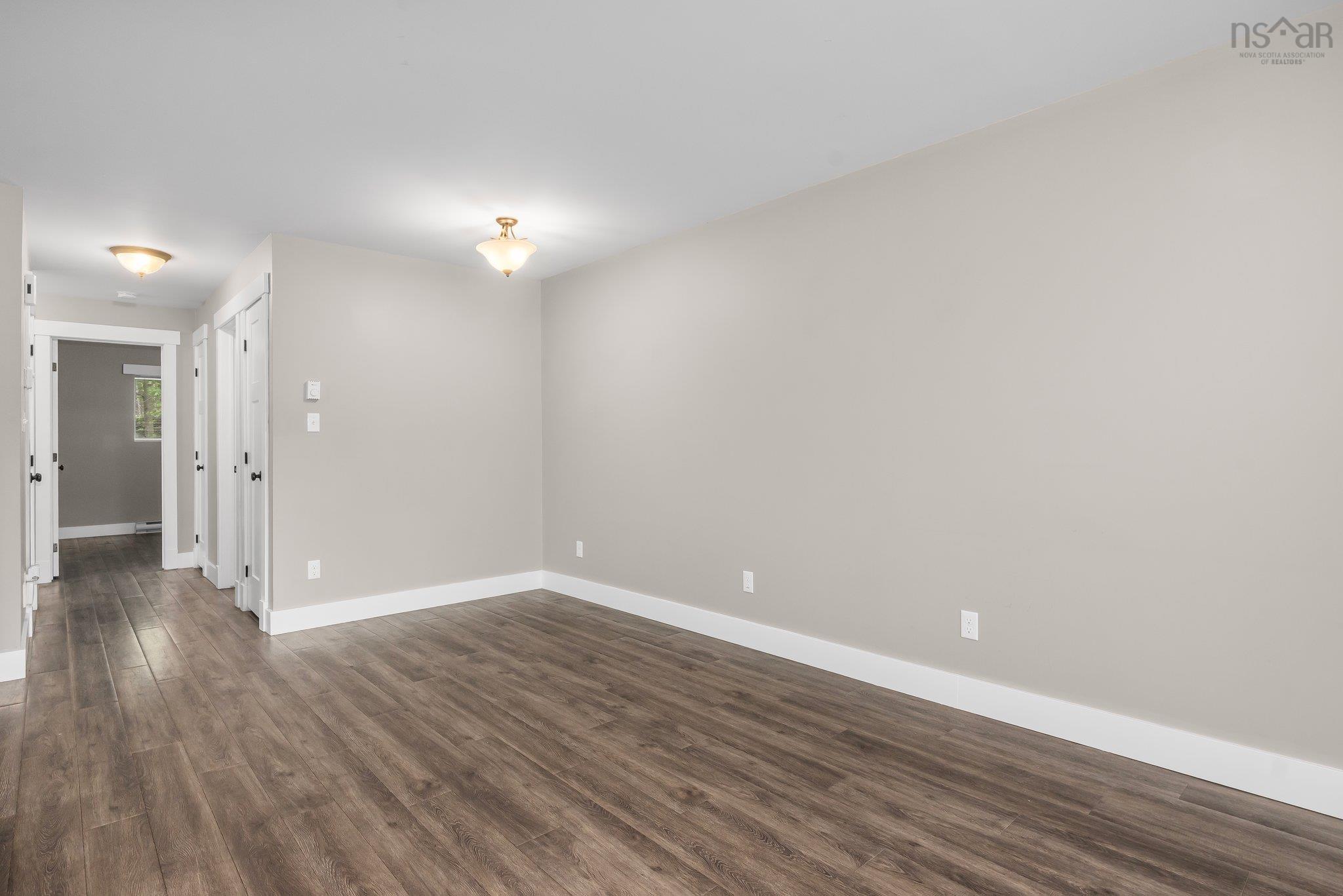 $514,900.00: 392 Rocky Lake Drive, Bedford