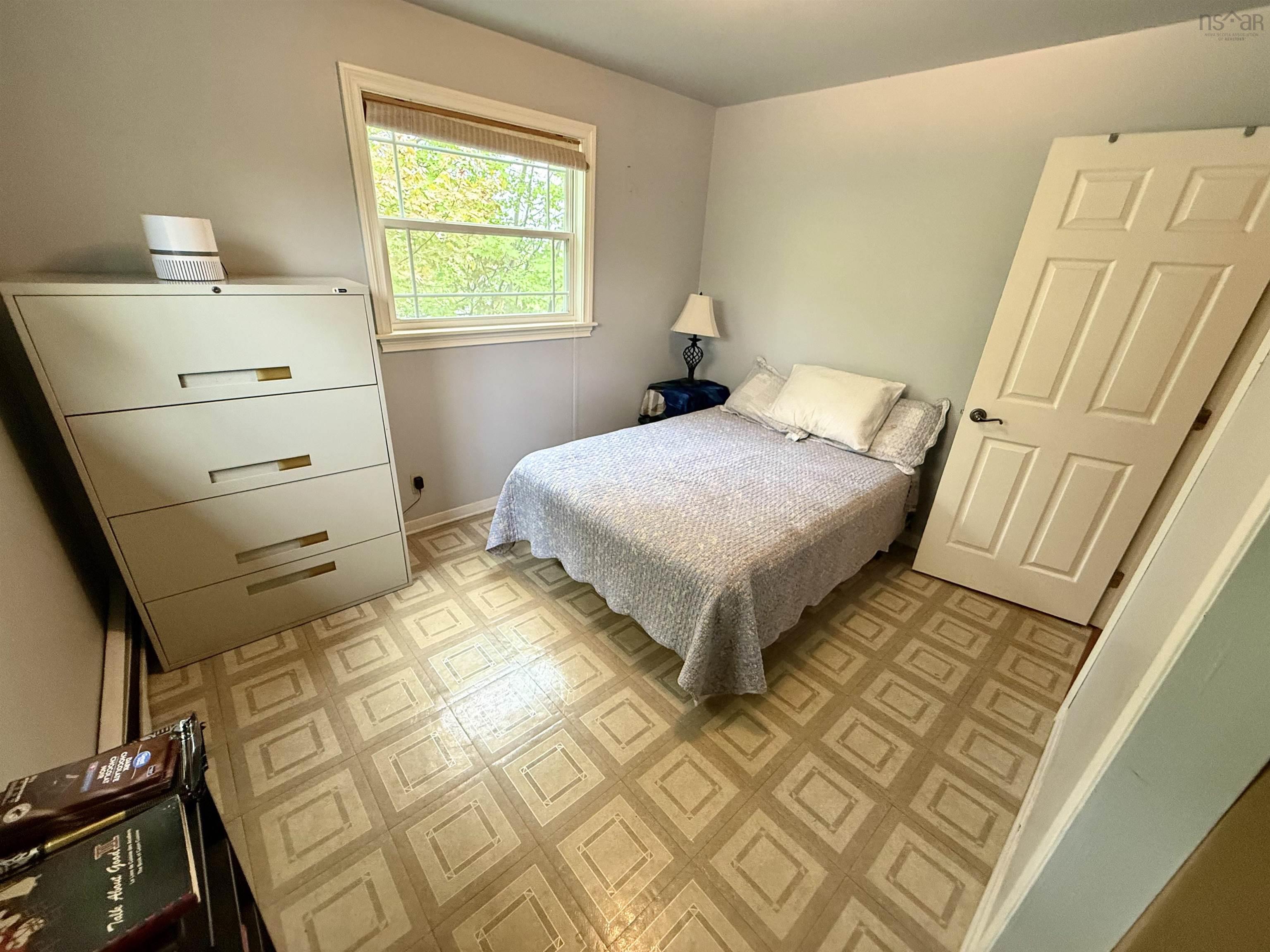 $299,900.00: 14 Centennial Street, Bridgewater