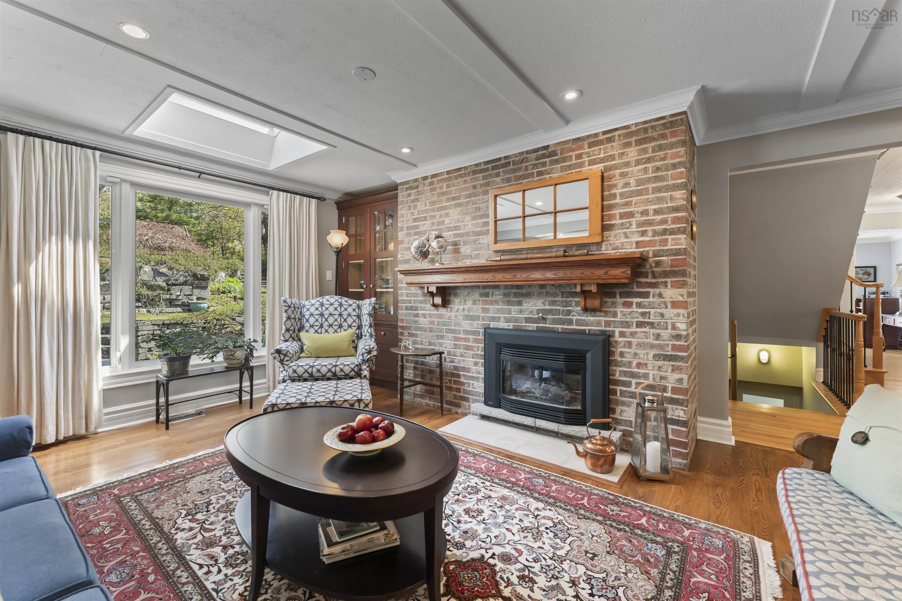 $1,589,900.00: 1731 Dunvegan Drive, Halifax