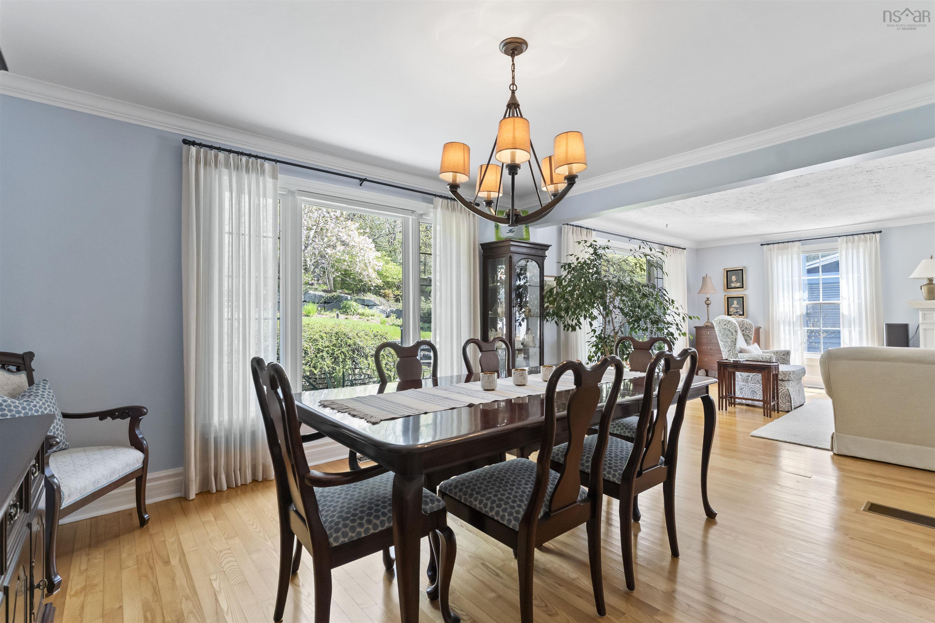 $1,589,900.00: 1731 Dunvegan Drive, Halifax
