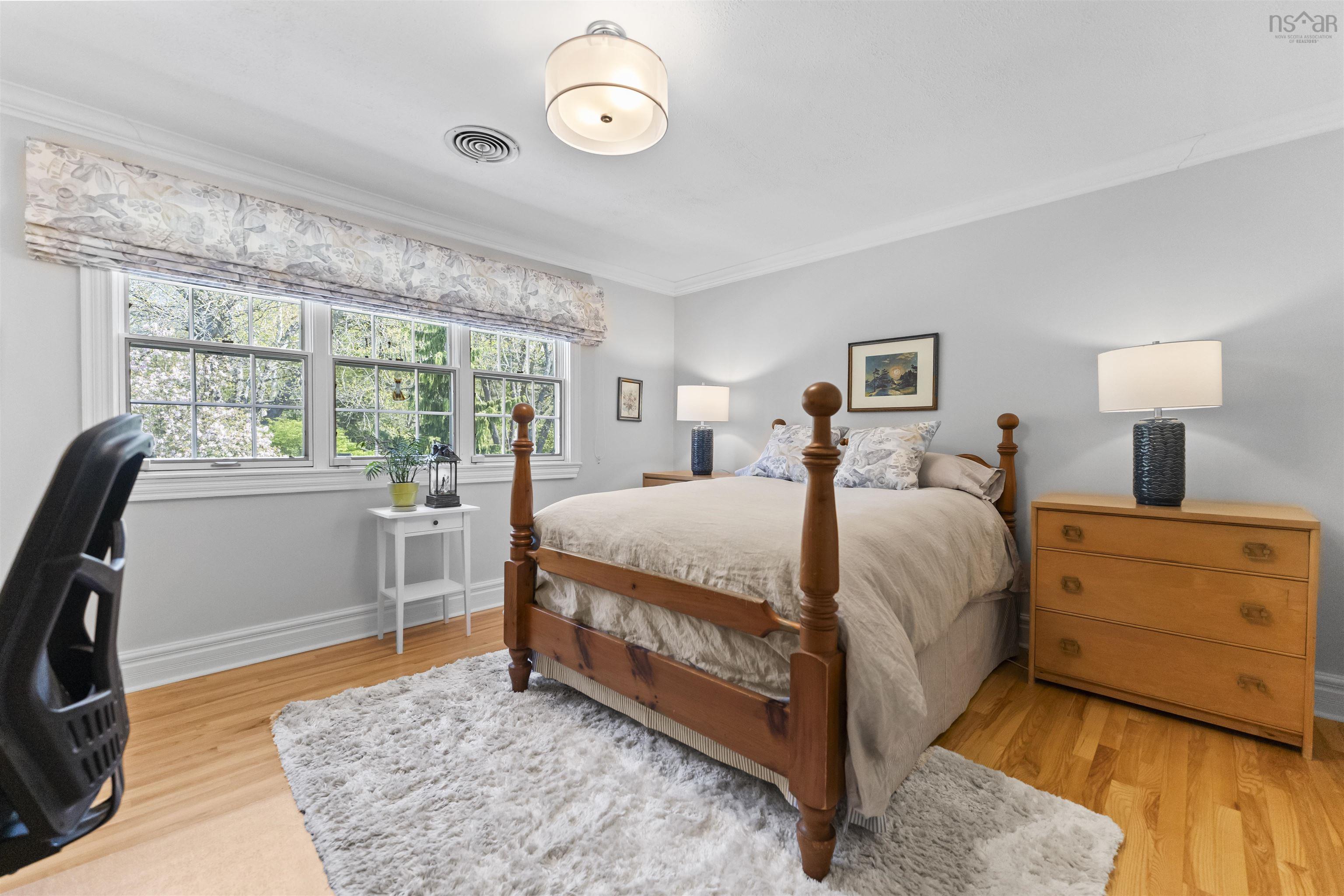 $1,589,900.00: 1731 Dunvegan Drive, Halifax