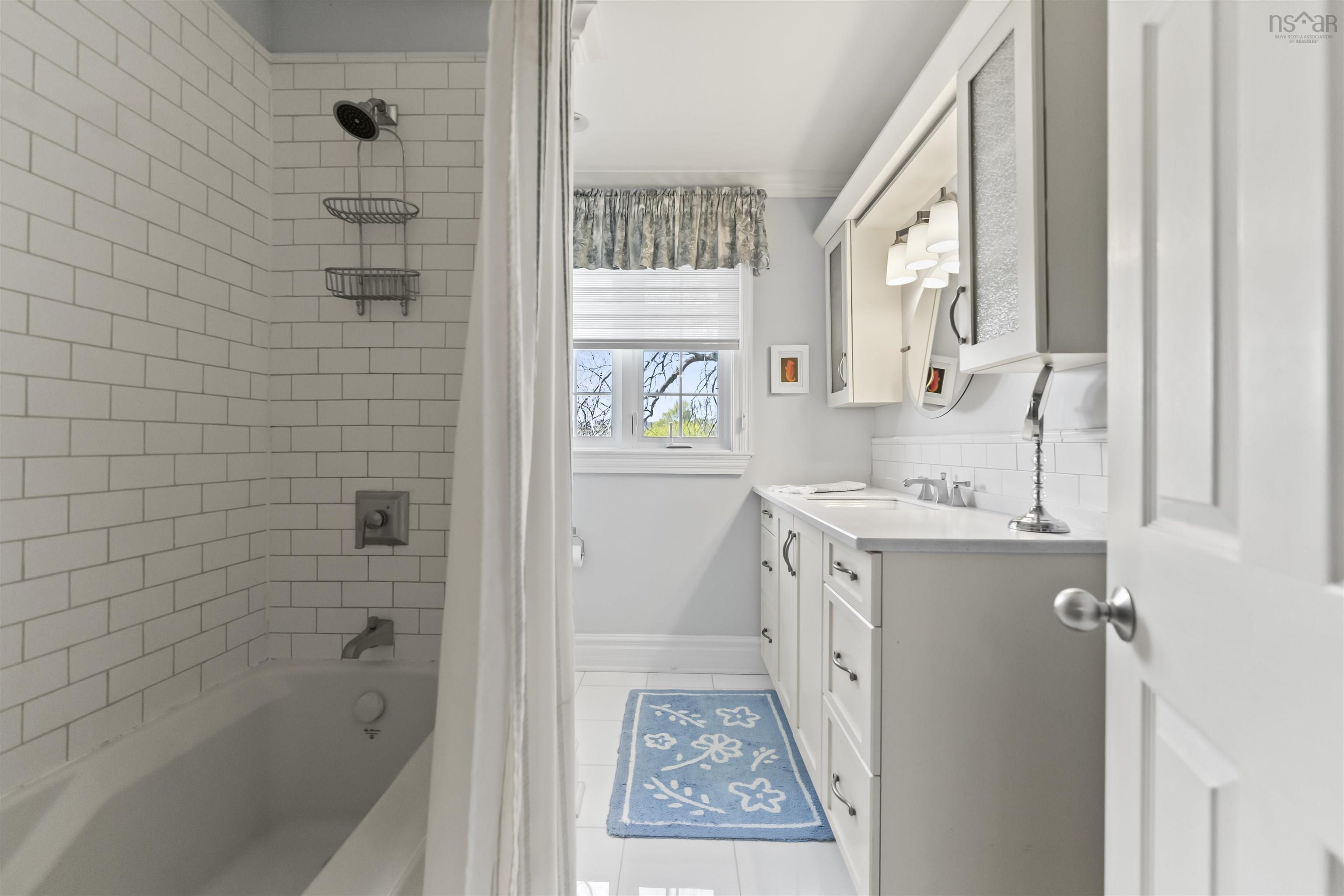 $1,589,900.00: 1731 Dunvegan Drive, Halifax