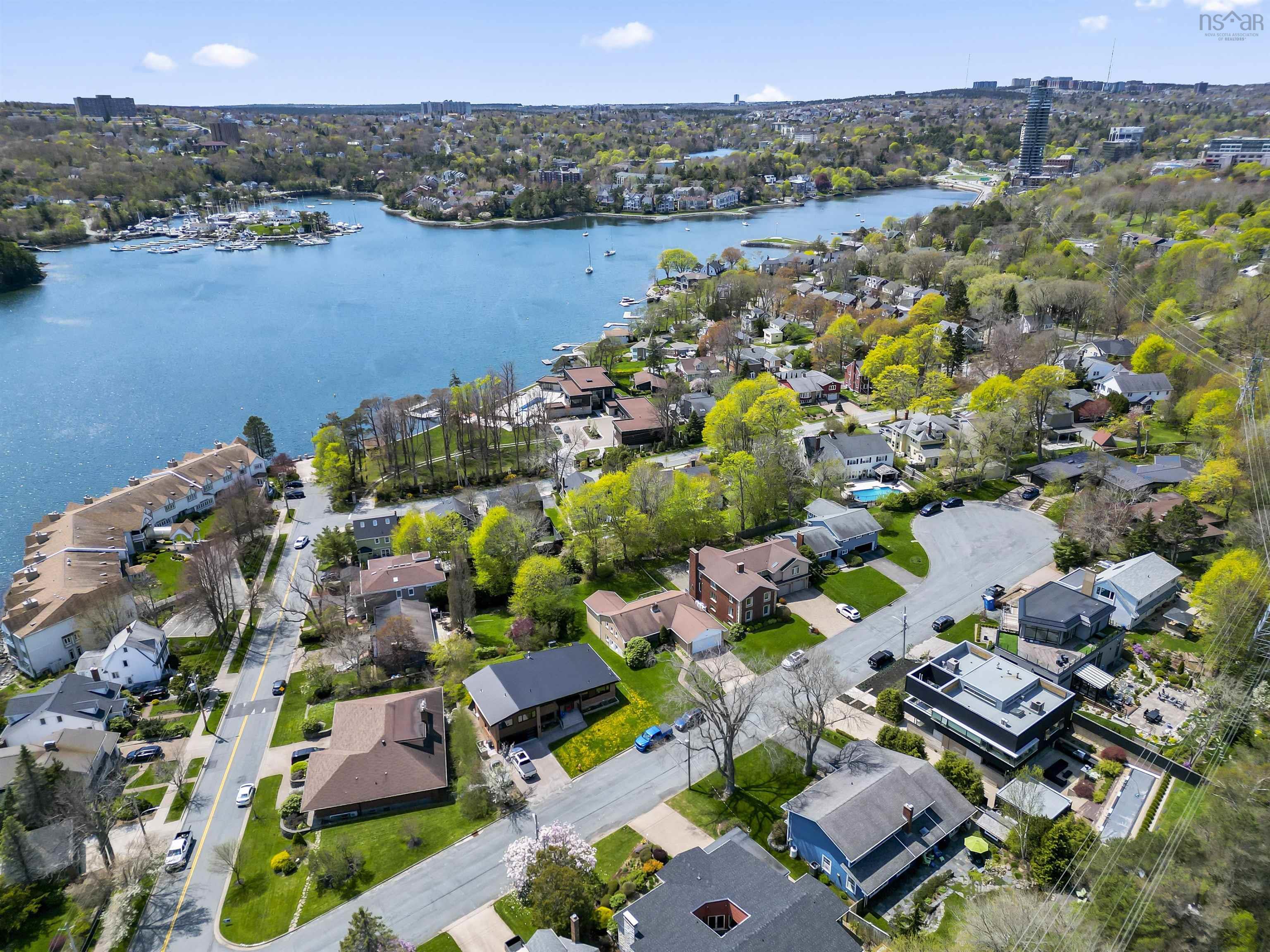 $1,589,900.00: 1731 Dunvegan Drive, Halifax