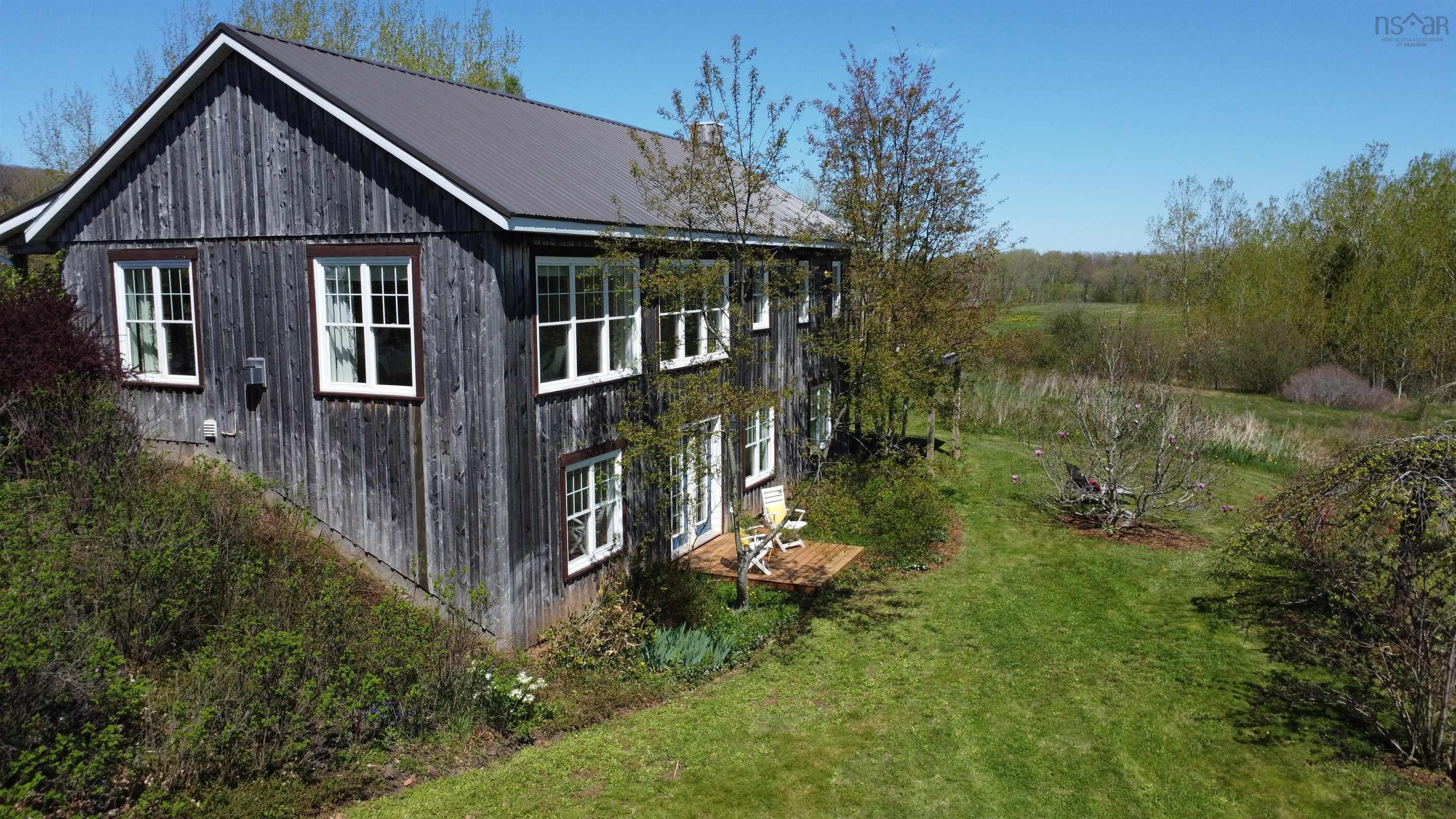$484,900.00: 218 Pelton Mountain Road, Lakeville