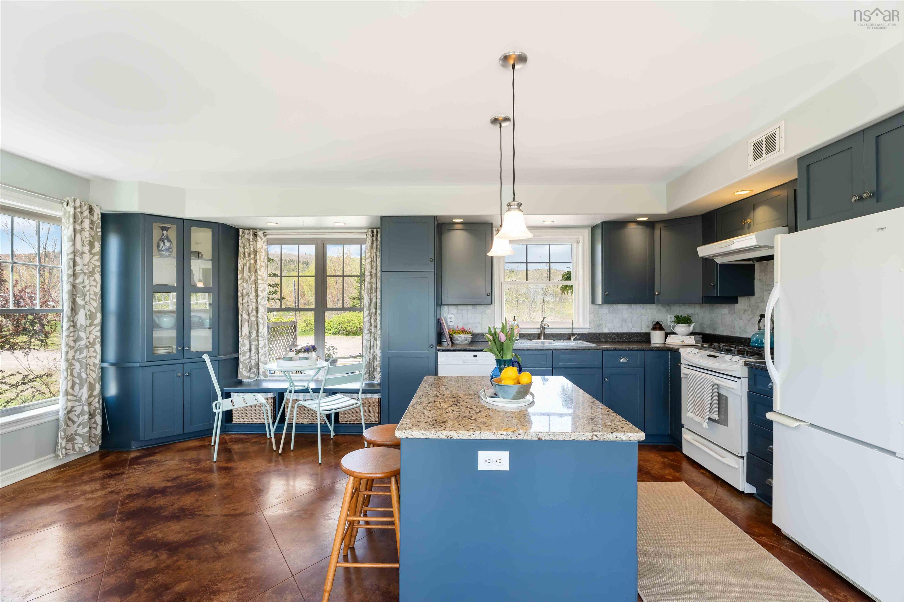 $484,900.00: 218 Pelton Mountain Road, Lakeville