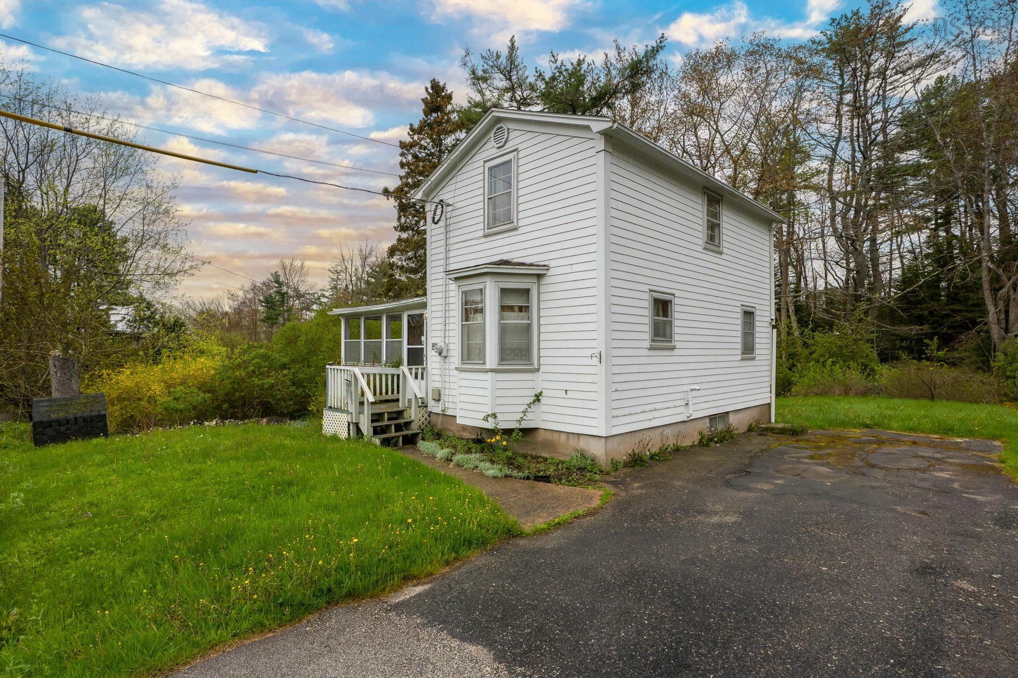 $249,900.00: 89 Highway 12, Chester Basin