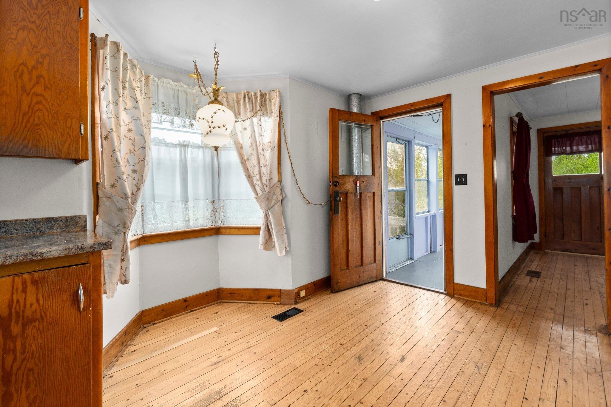 $249,900.00: 89 Highway 12, Chester Basin