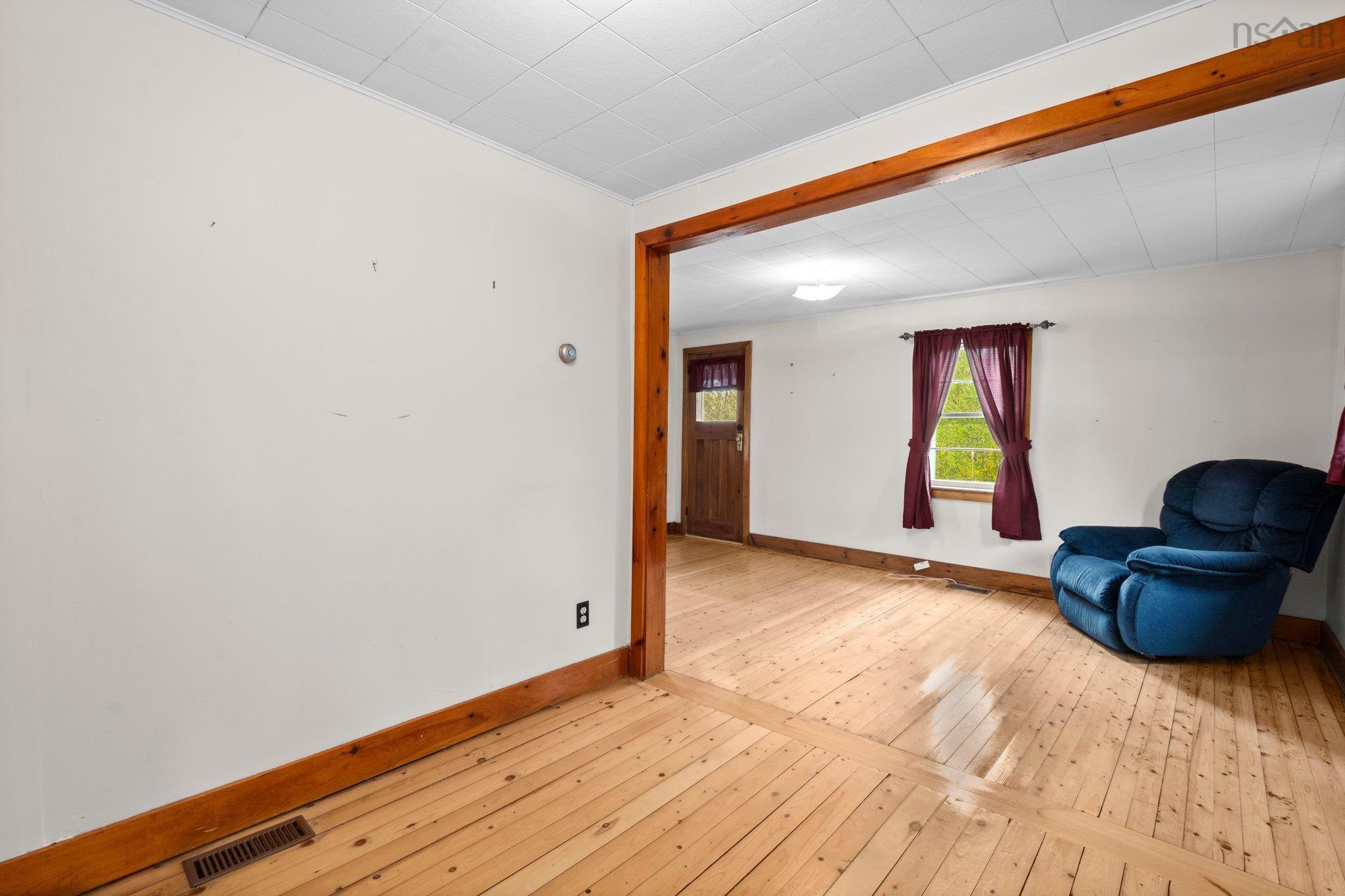 $249,900.00: 89 Highway 12, Chester Basin