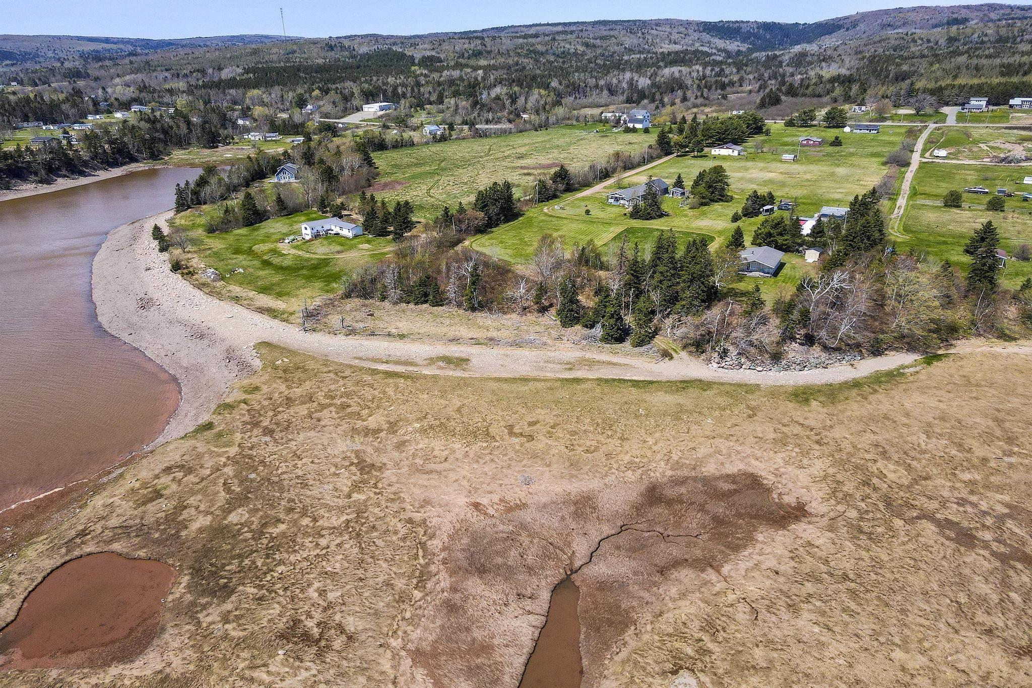 $154,900.00: 432 Hwy 2, Lower Five Islands