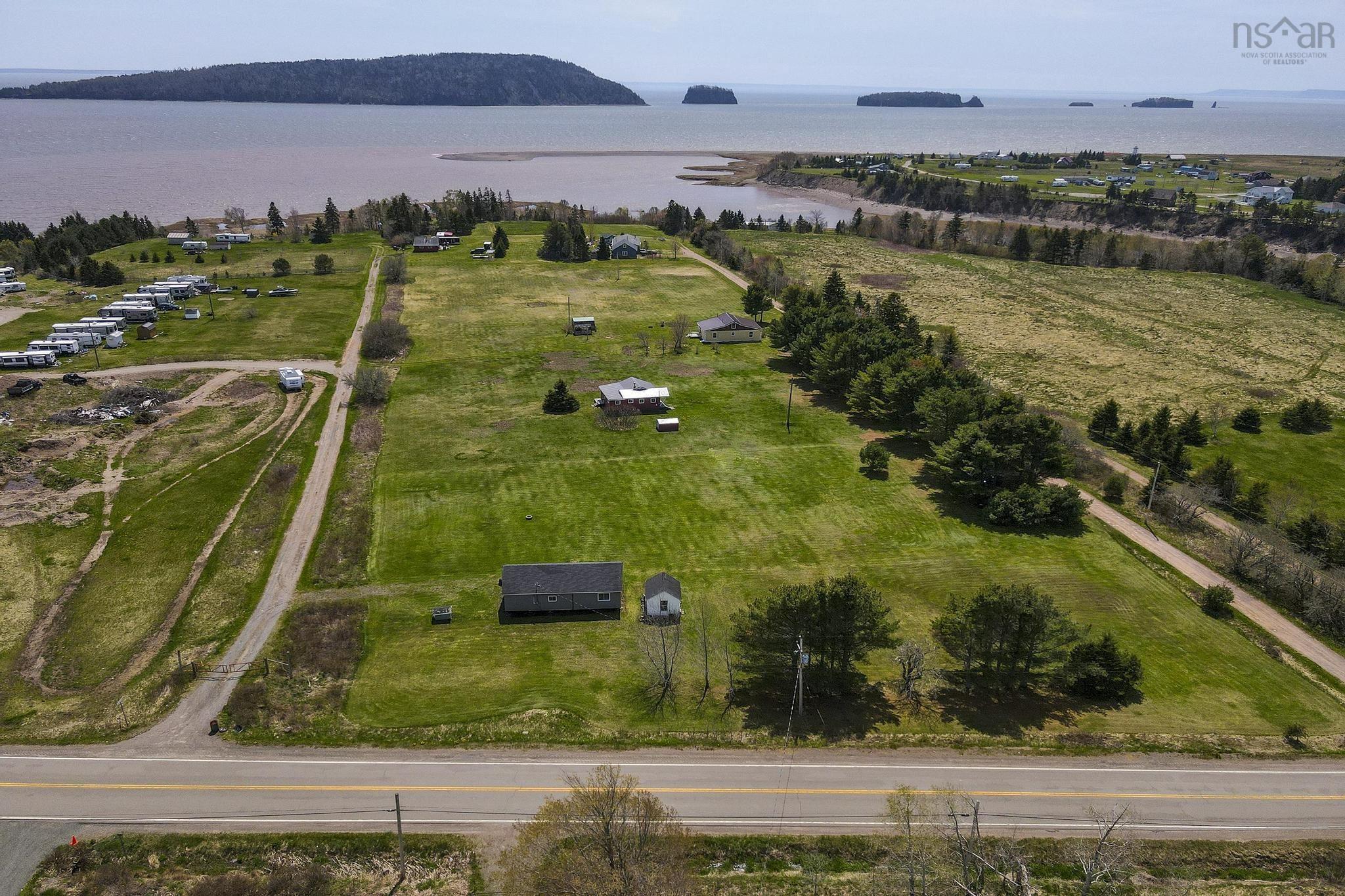 $154,900.00: 432 Hwy 2, Lower Five Islands