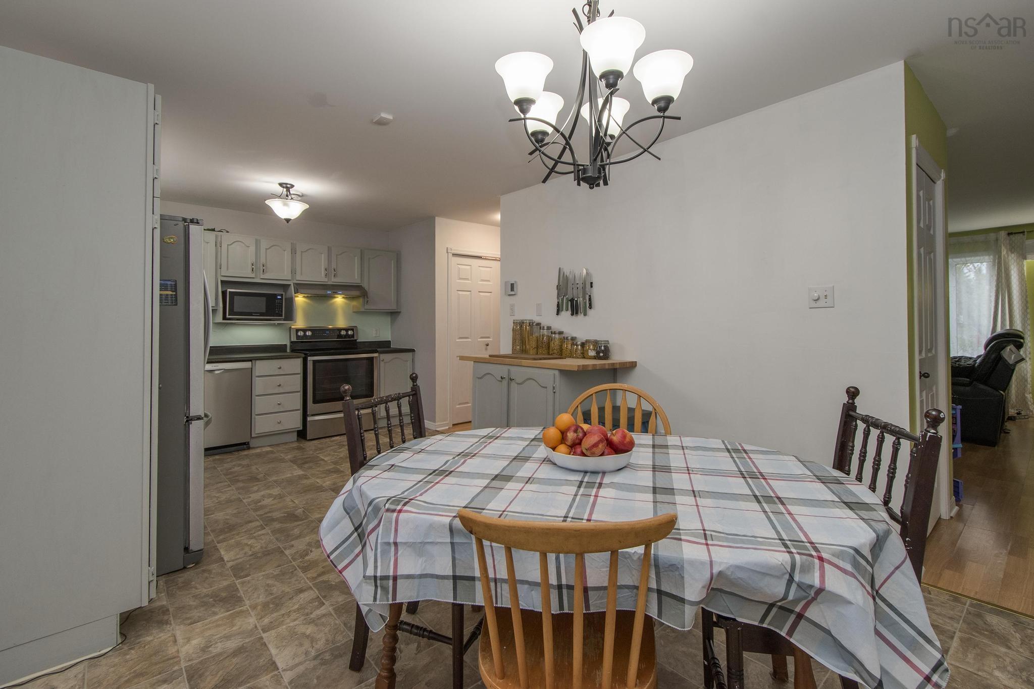 $399,900.00: 62 Thorncrest Court, Eastern Passage